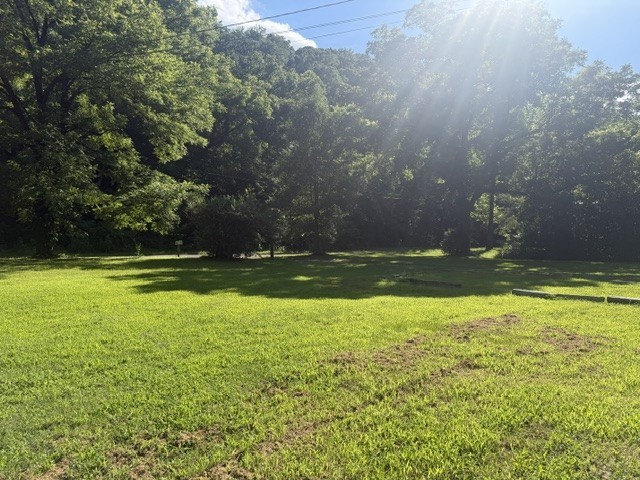 1040 Chestnut Rd, Ashland City, TN 37015