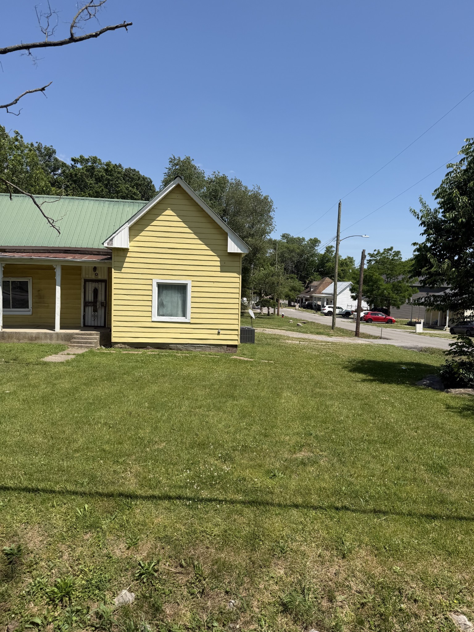 1508 S Main St, Springfield, TN 37172