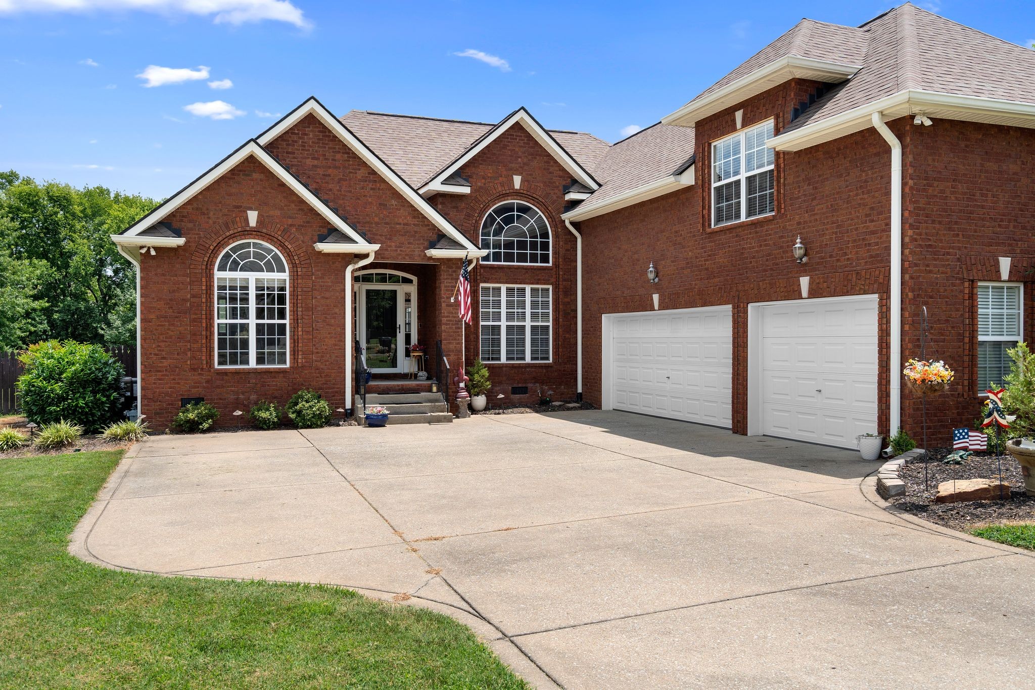 157 Mimosa Dr, Gallatin, TN 37066