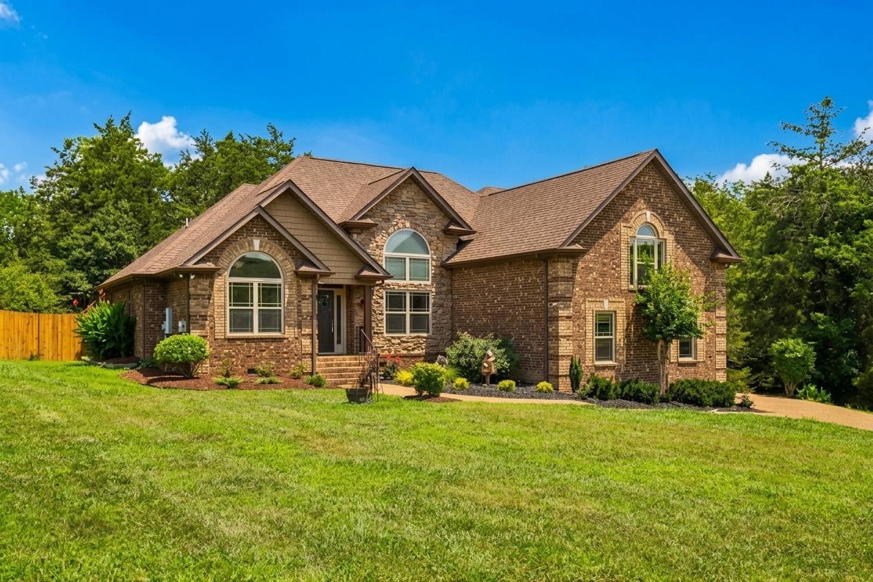 303 Cedar Hollow Ct, Lebanon, TN 37087