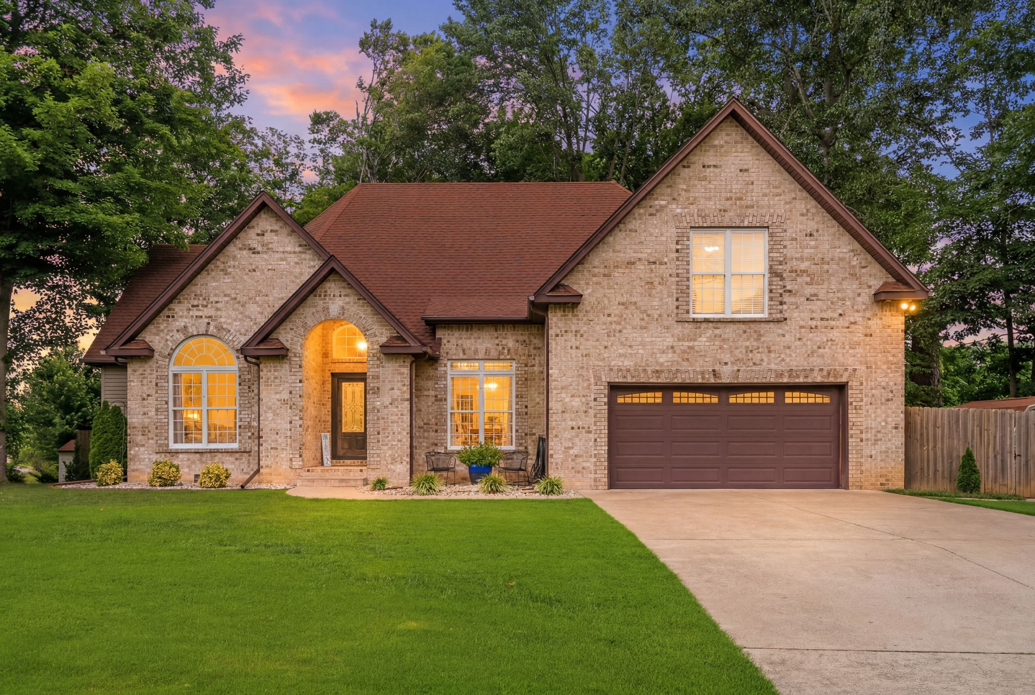 848 Sycamore Dr, Springfield, TN 37172