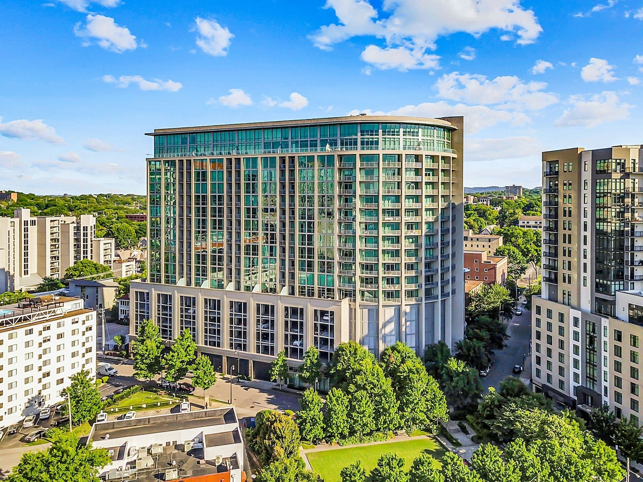 900 20th Ave S #1412, Nashville, TN 37212
