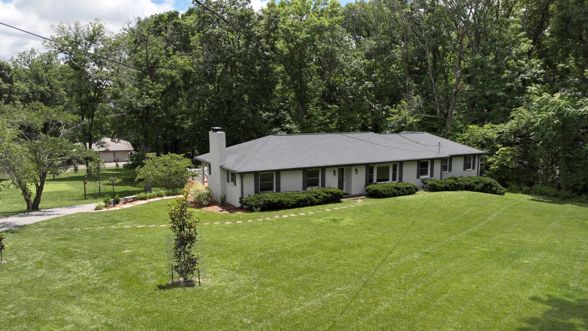 873 Forest Acres Dr, Nashville, TN 37220
