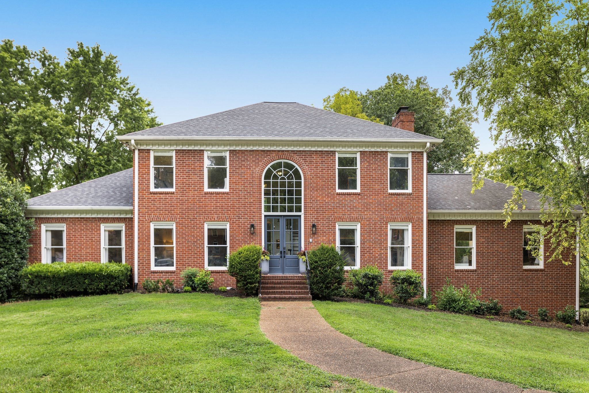 9318 Navaho Dr, Brentwood, TN 37027
