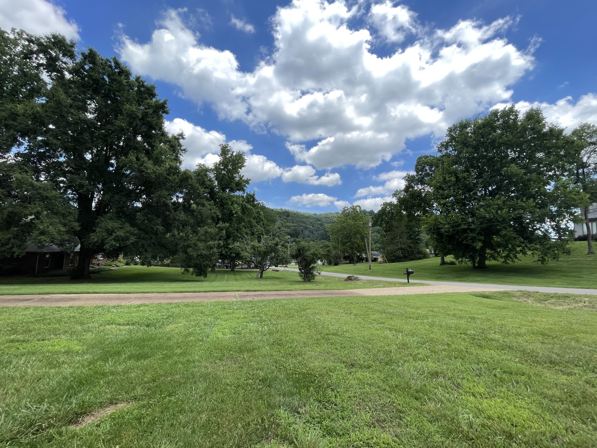 1004 Highland Rd, Brentwood, TN 37027