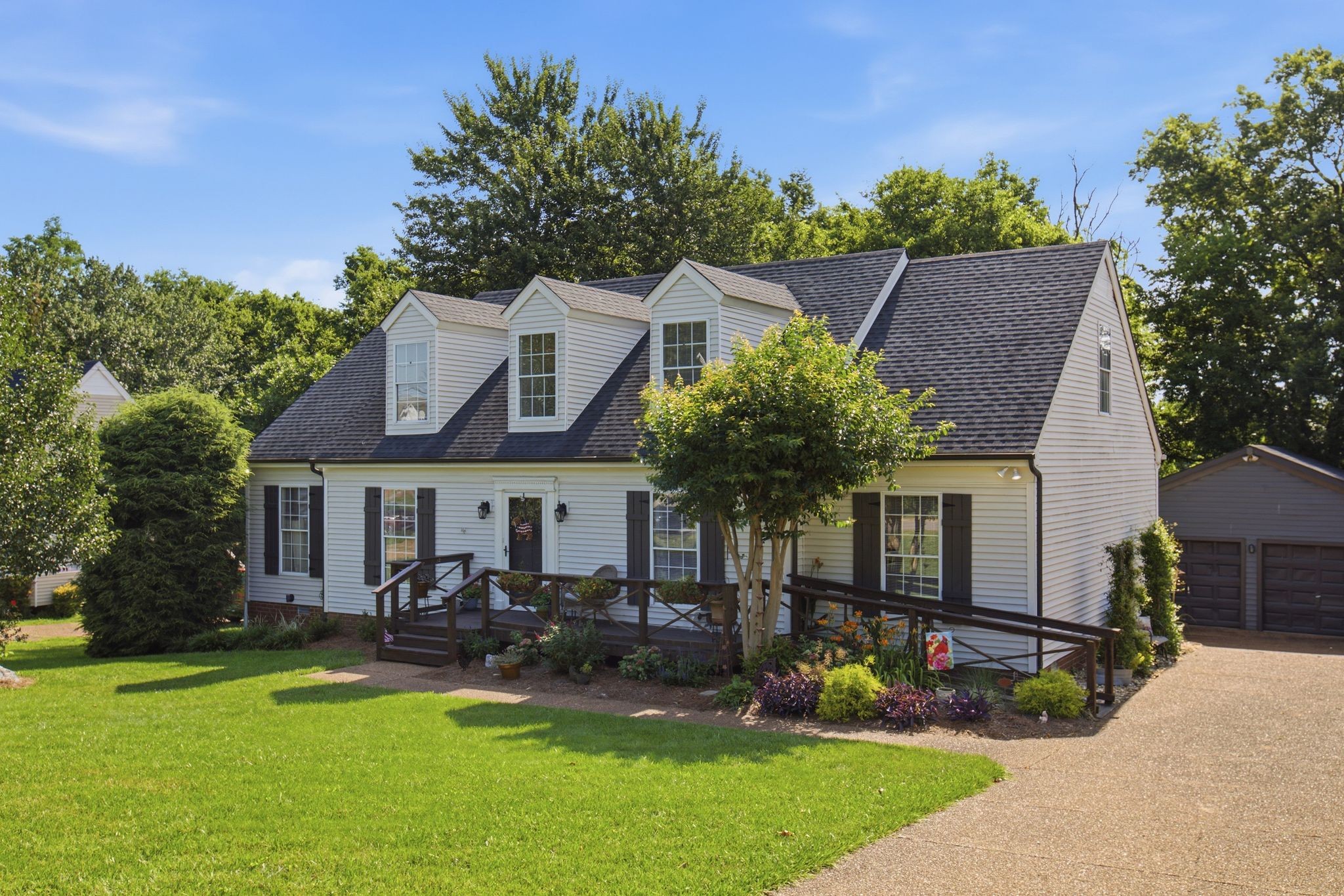 2816 Maple Cir, Thompsons Station, TN 37179