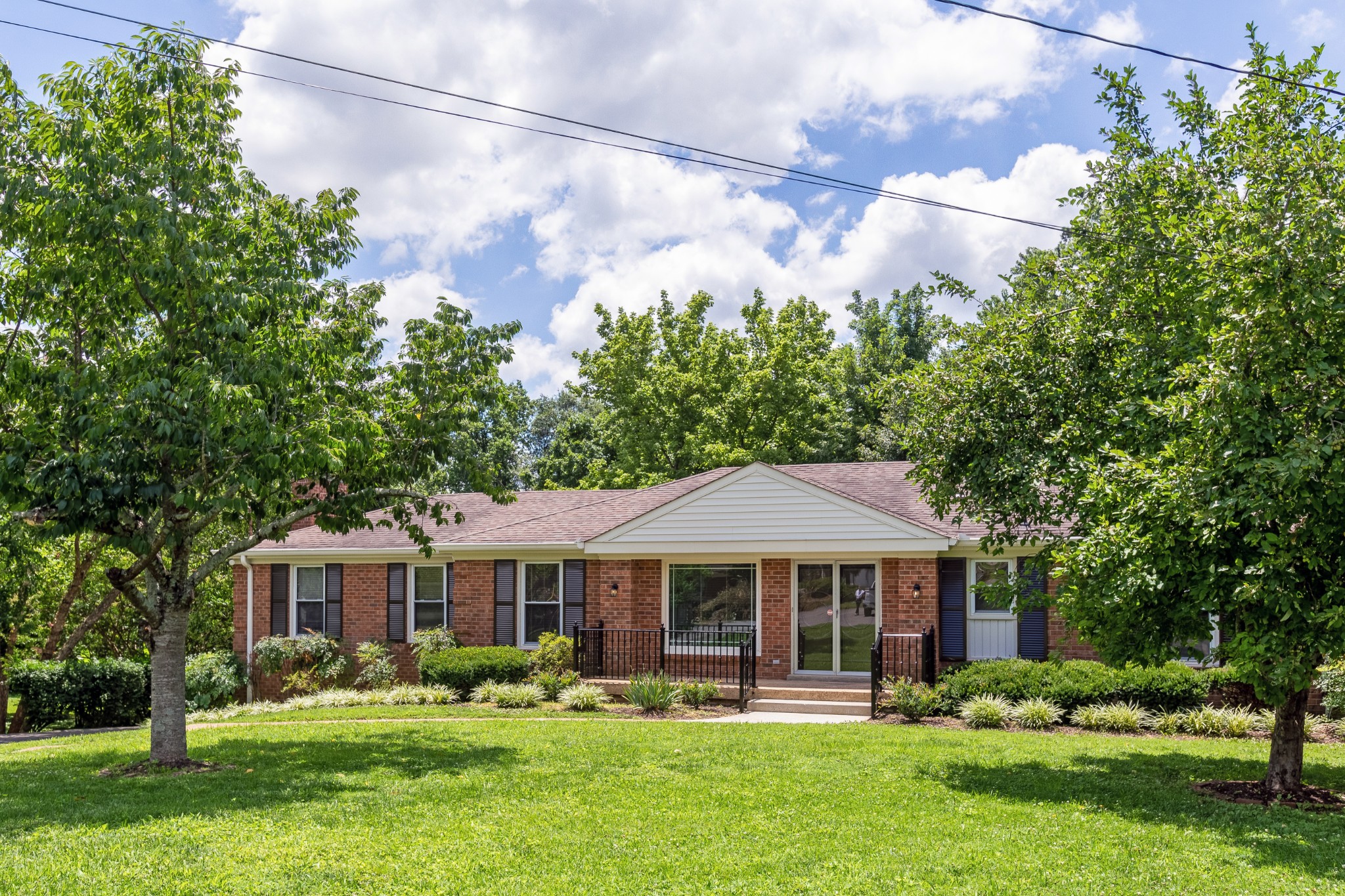 611 Iron Gate Ct, Nashville, TN 37221