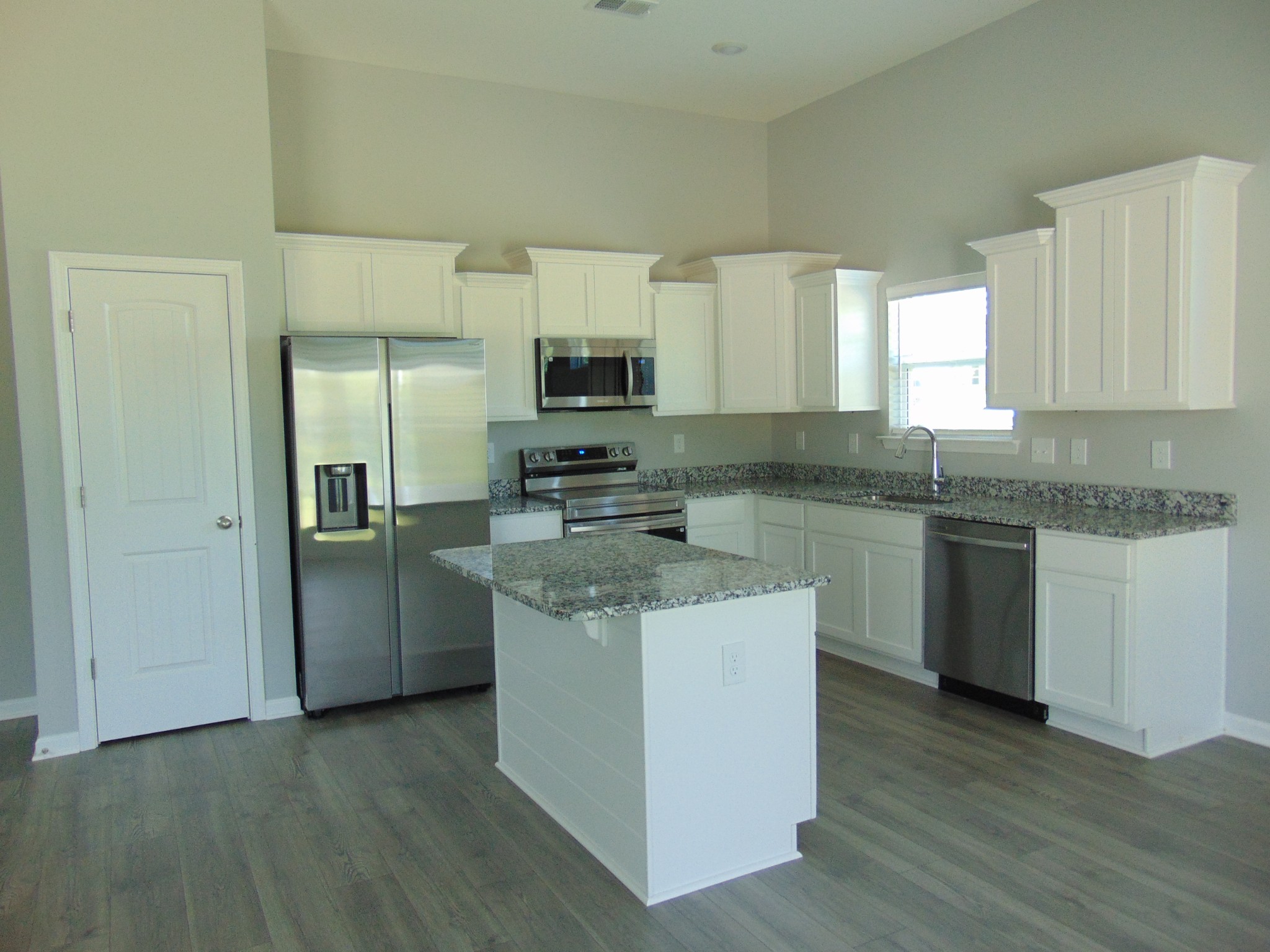 282 Spring St, La Vergne, TN 37086