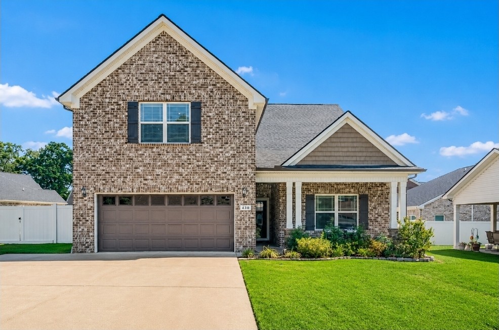 430 Clayton Ct, Pleasant View, TN 37146