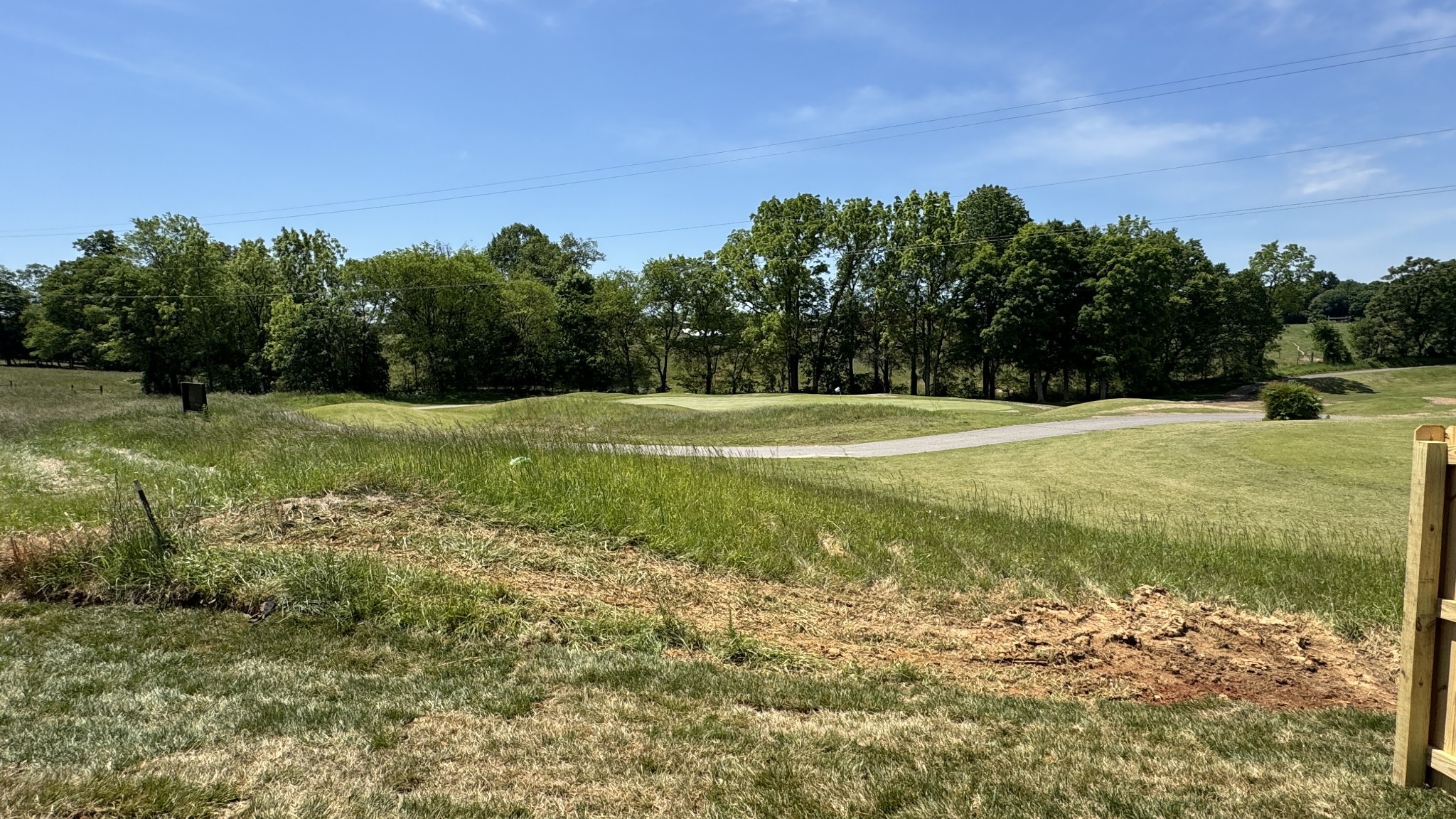 510 W Foxrun, Springfield, TN 37172