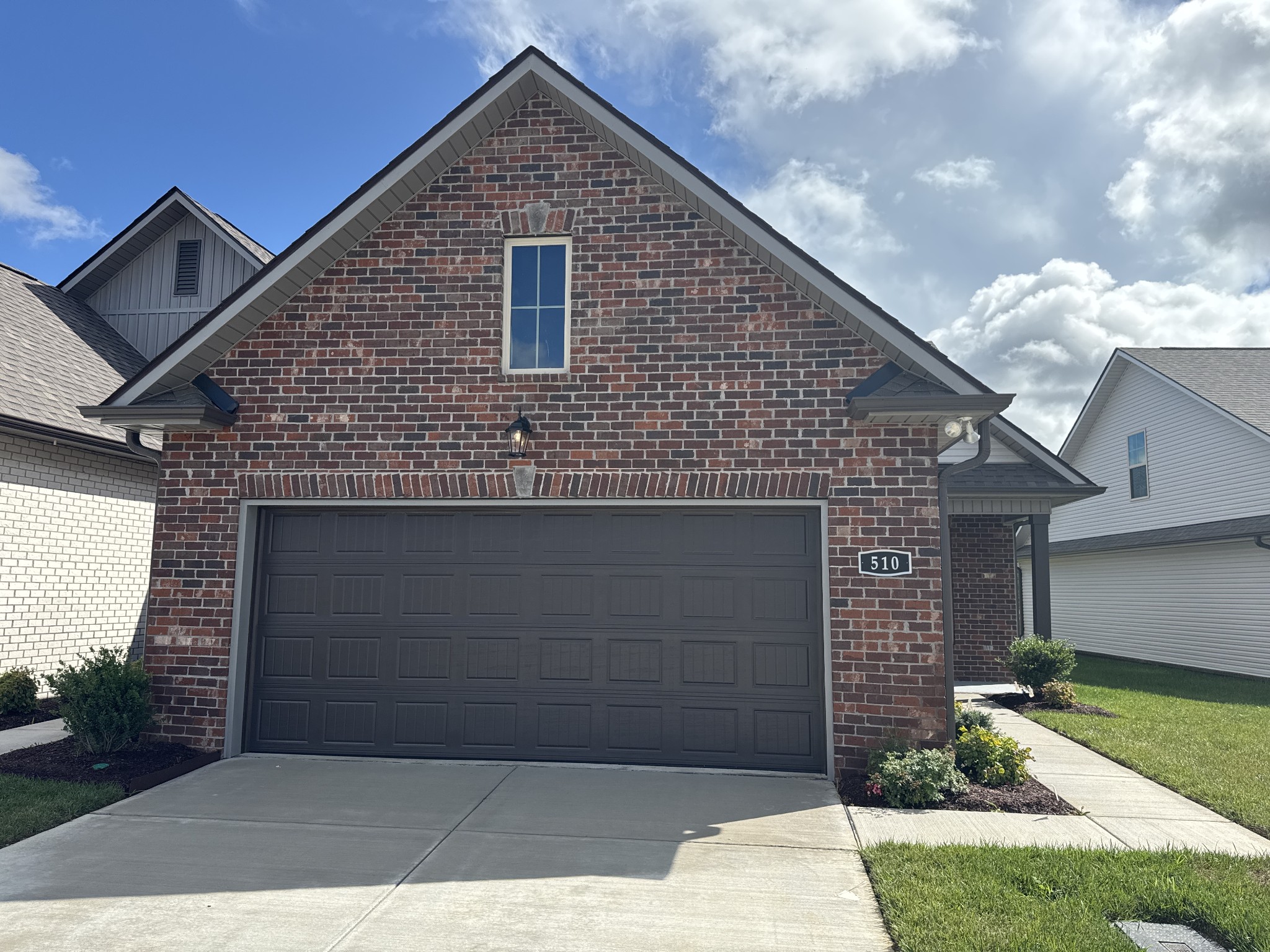 510 W Foxrun, Springfield, TN 37172