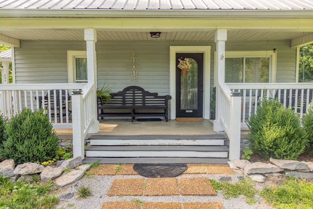 355 Whitson Rd, Bethpage, TN 37022