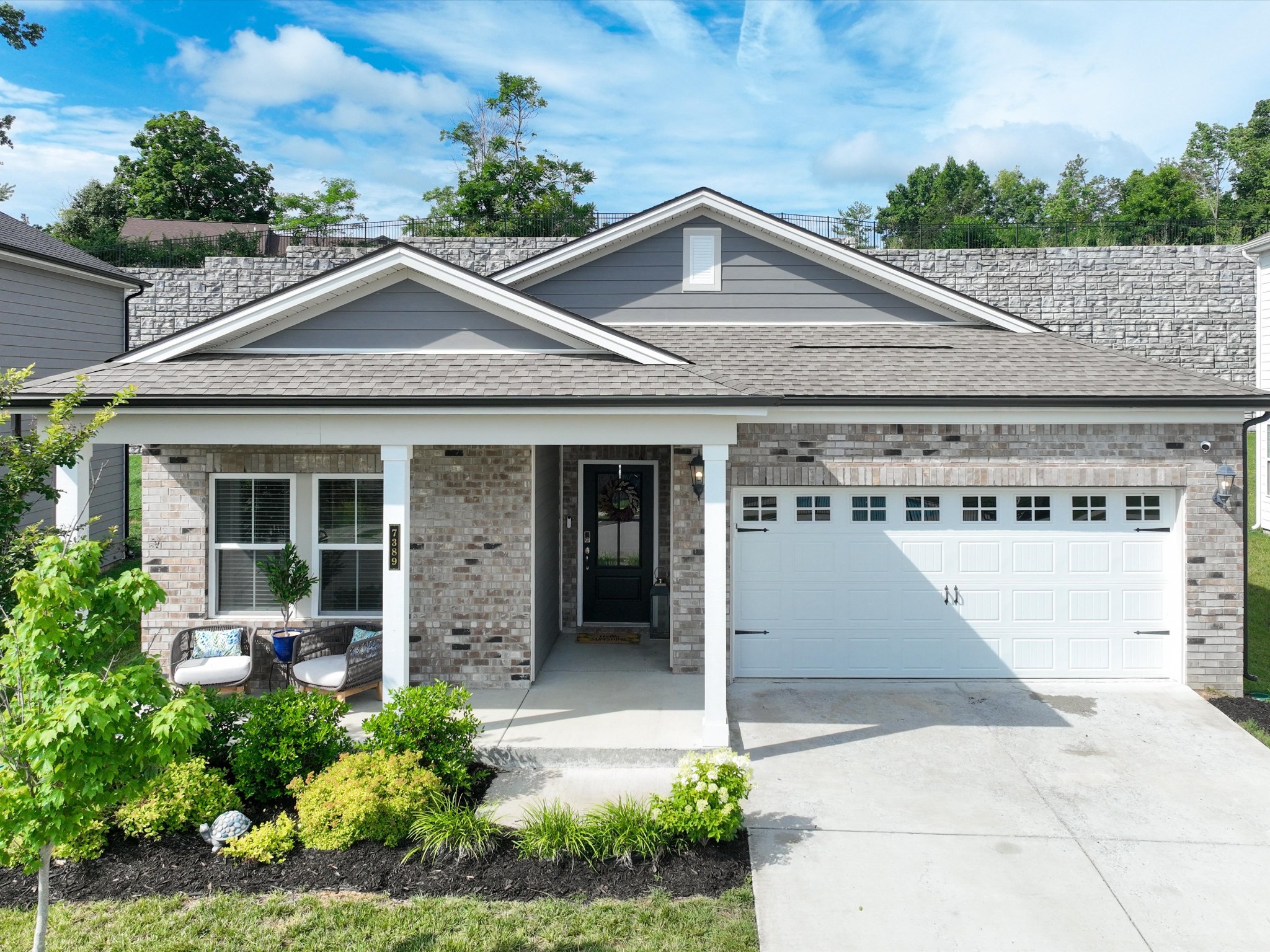 7389 Blue Gable Rd, Hermitage, TN 37076