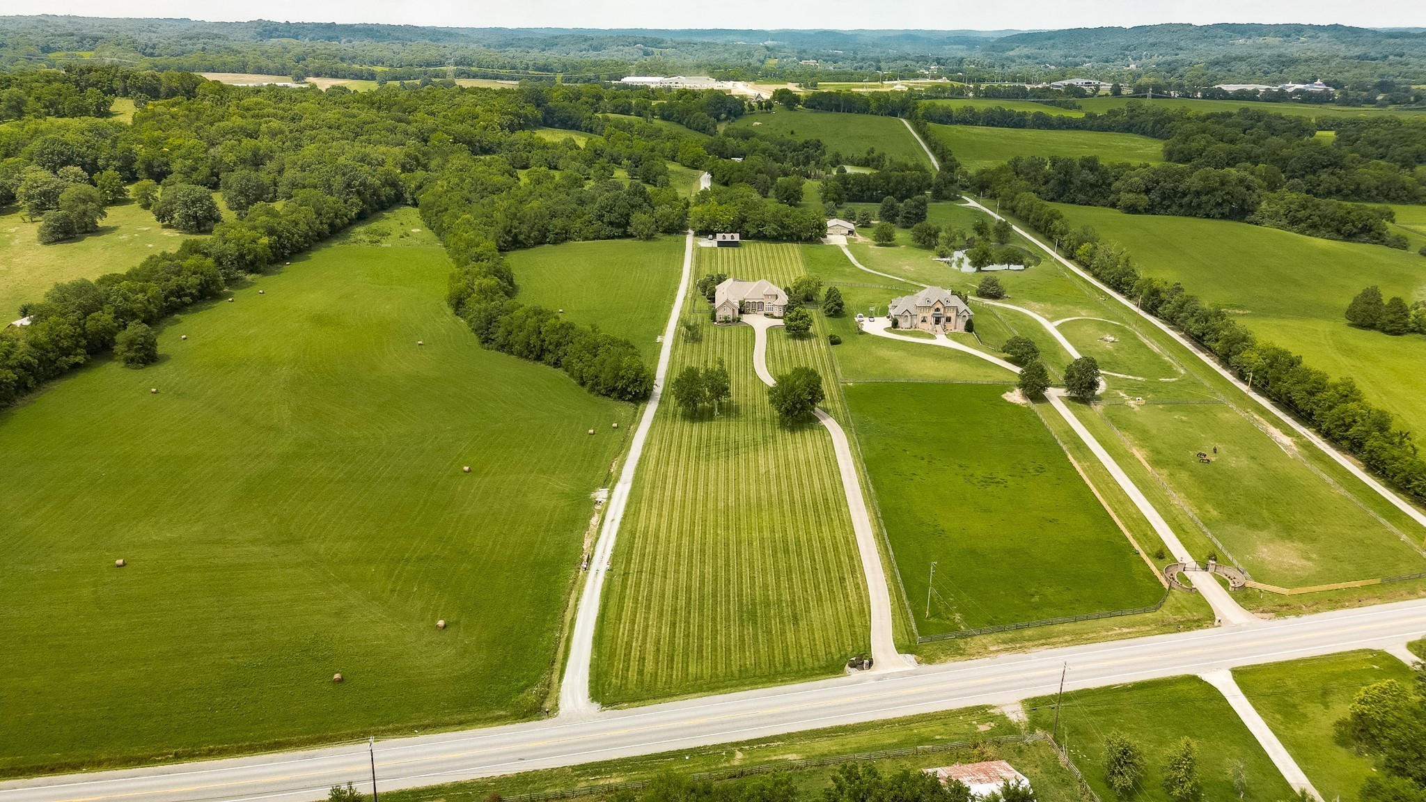 2436 Long Hollow Pike, Hendersonville, TN 37075