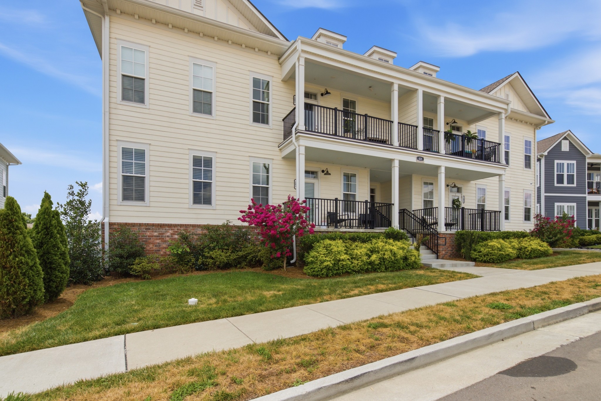 828 Goswell Dr #102, Nolensville, TN 37135