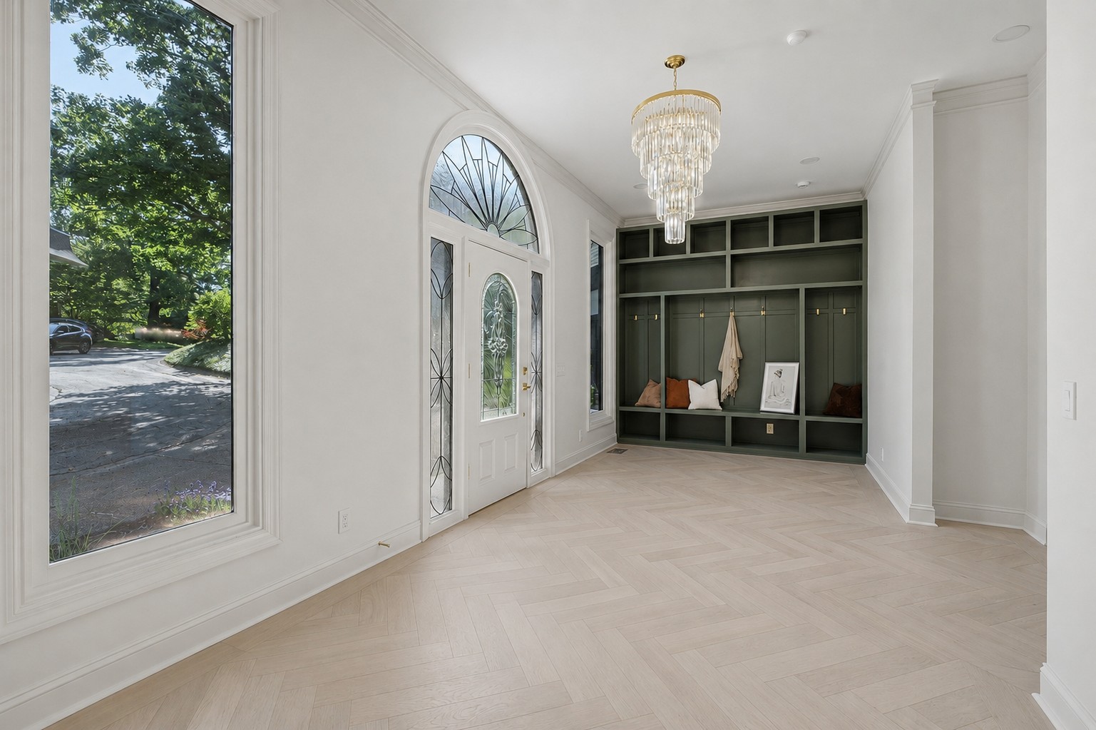 105 Burlington Ct, Nashville, TN 37215