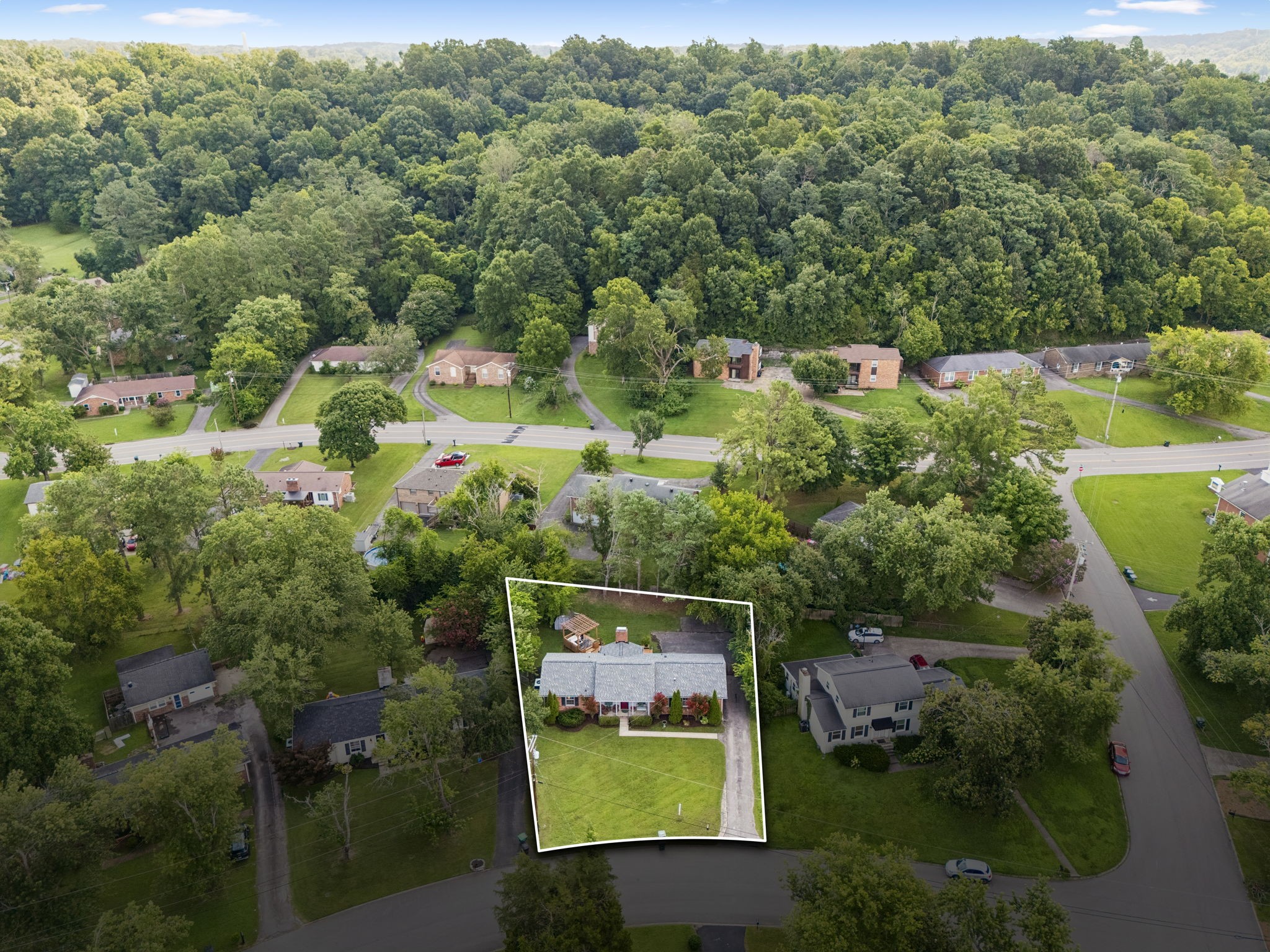 7404 Harness Dr, Nashville, TN 37221