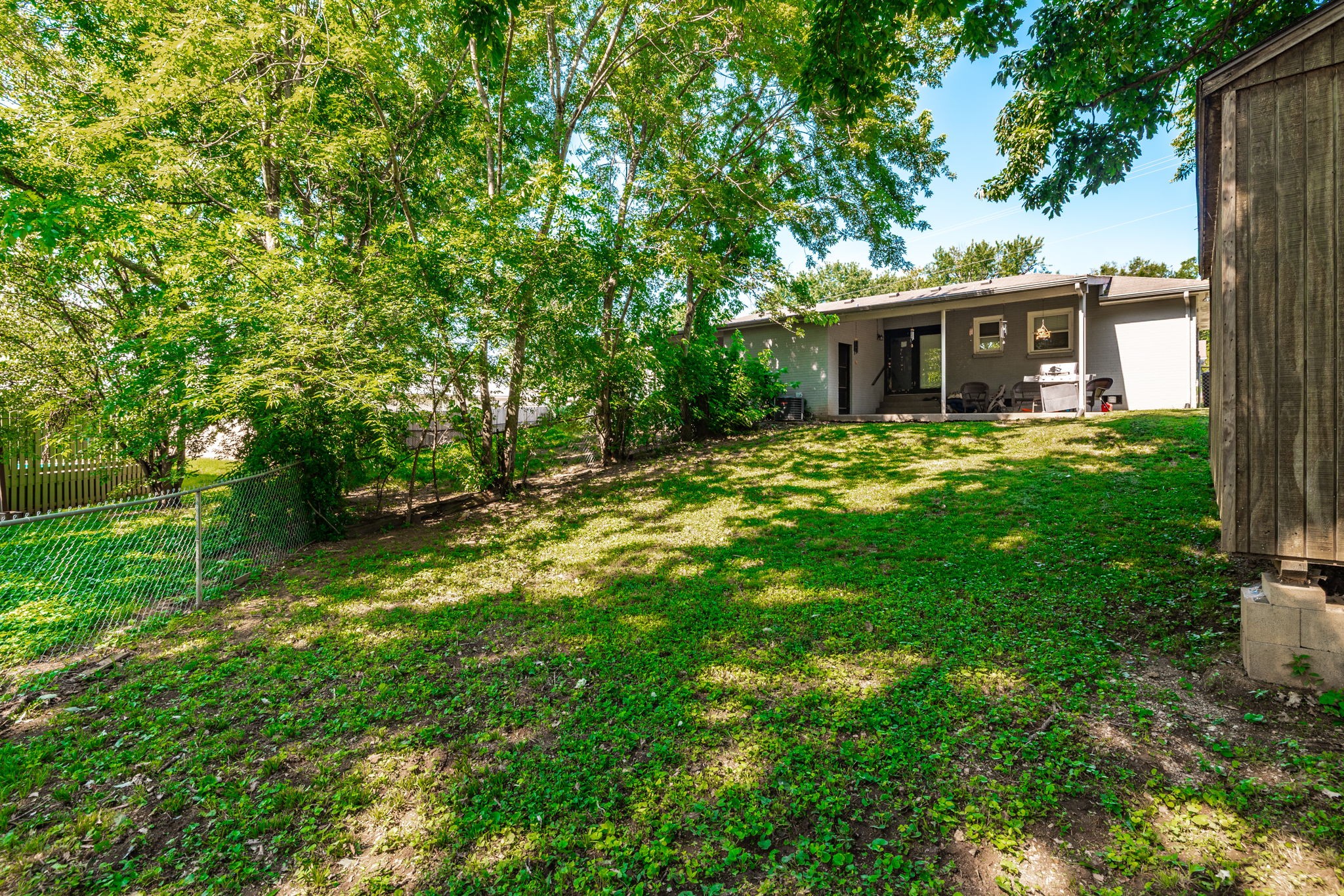 127 Susan Dr, Hendersonville, TN 37075