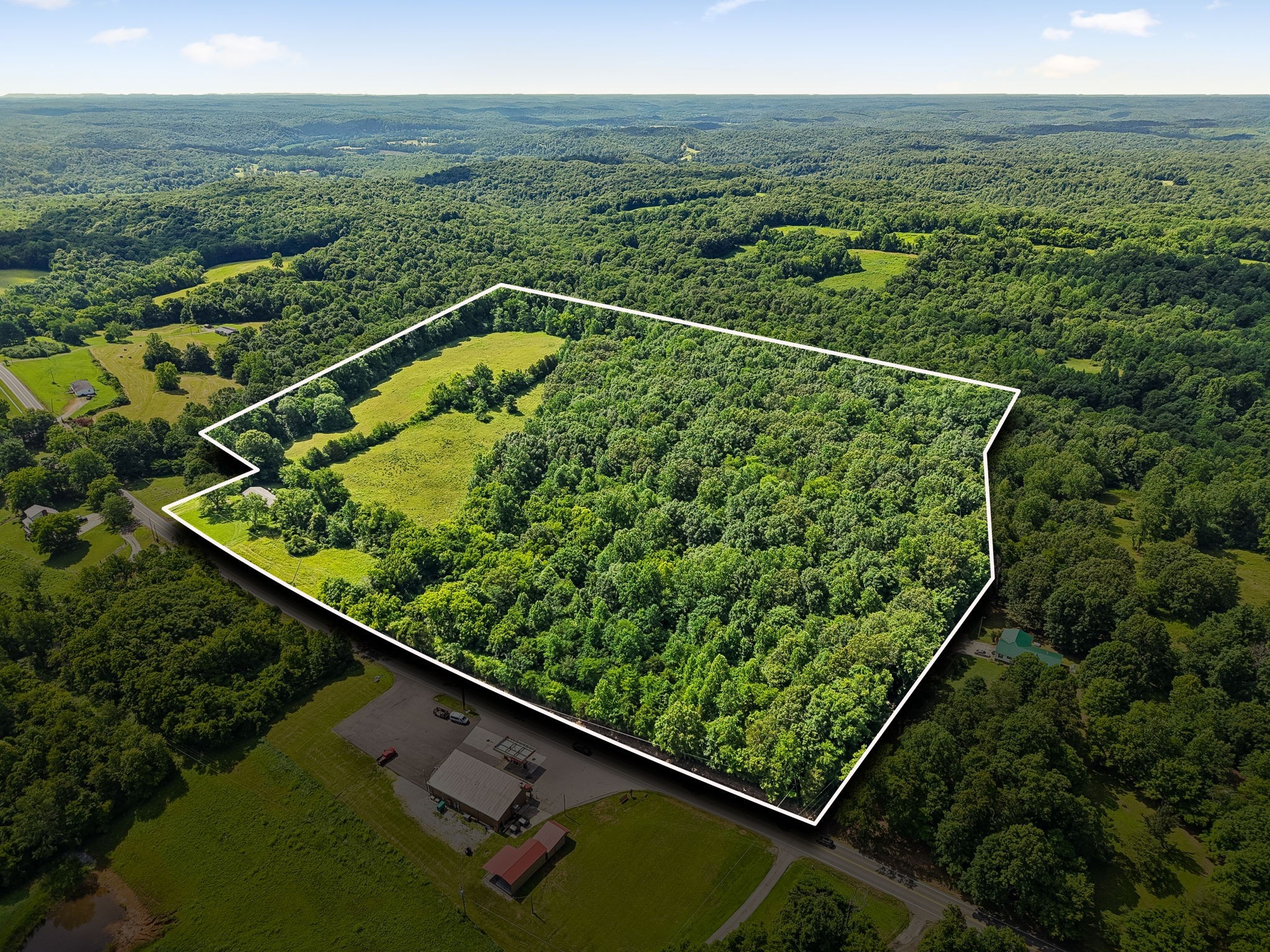 3320 Highway 49 E, Charlotte, TN 37036