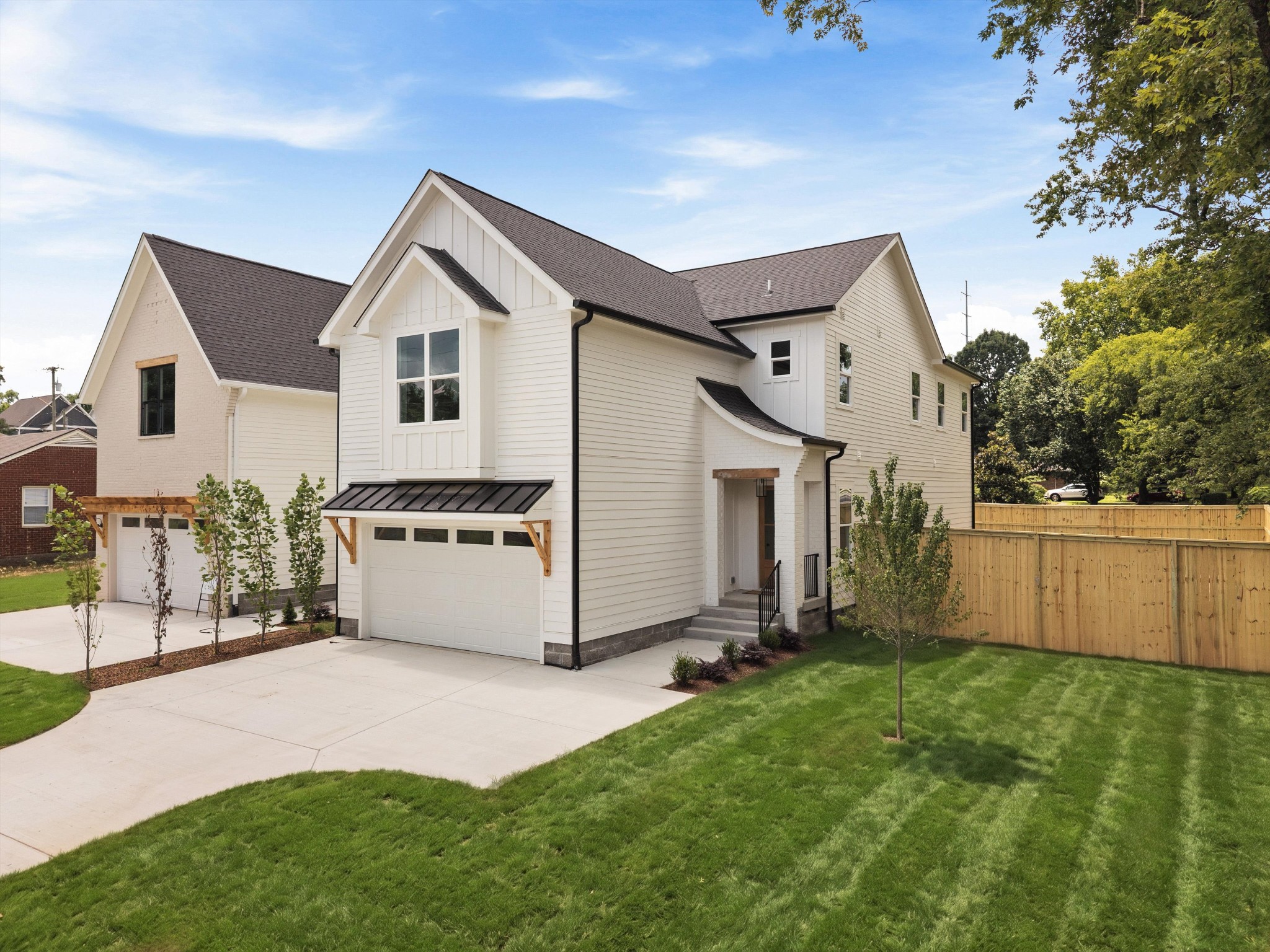 808 Newhall Dr, Nashville, TN 37206