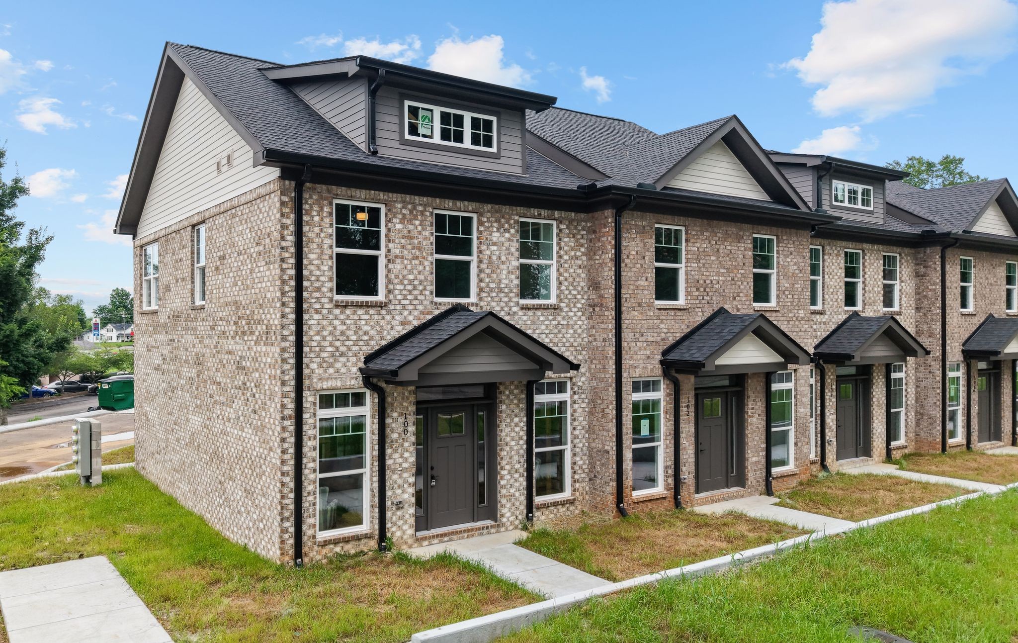 100 Halfrunner Way #100, Smyrna, TN 37167