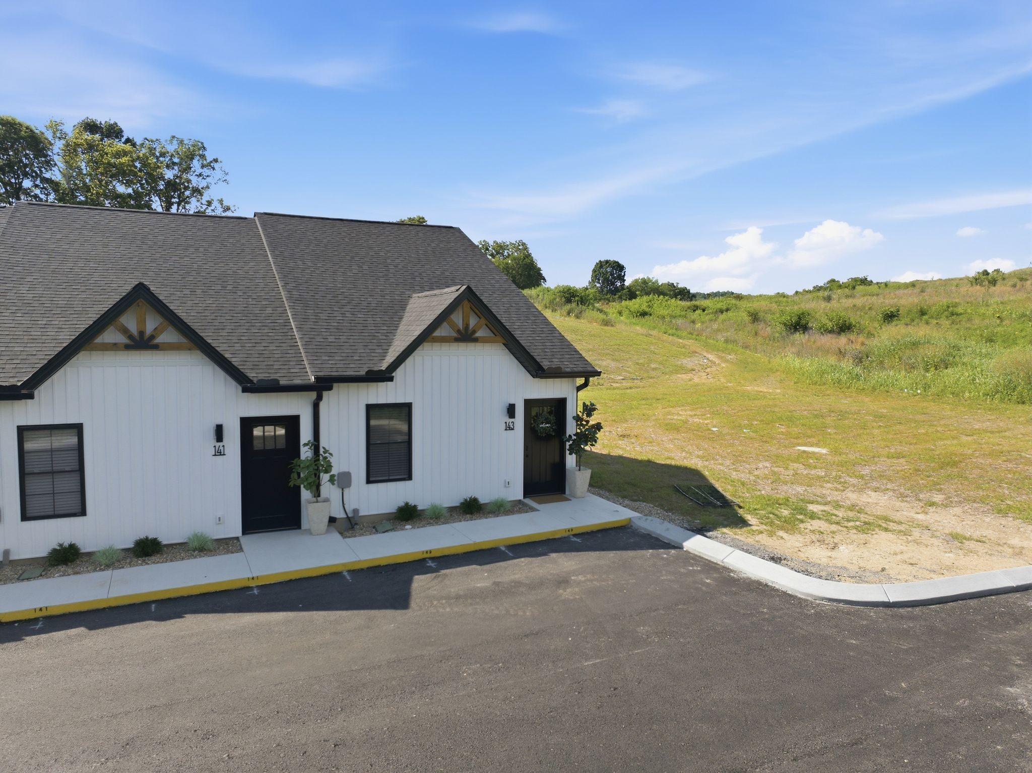 141 Deer Valley Drive E #141, Gordonsville, TN 38563