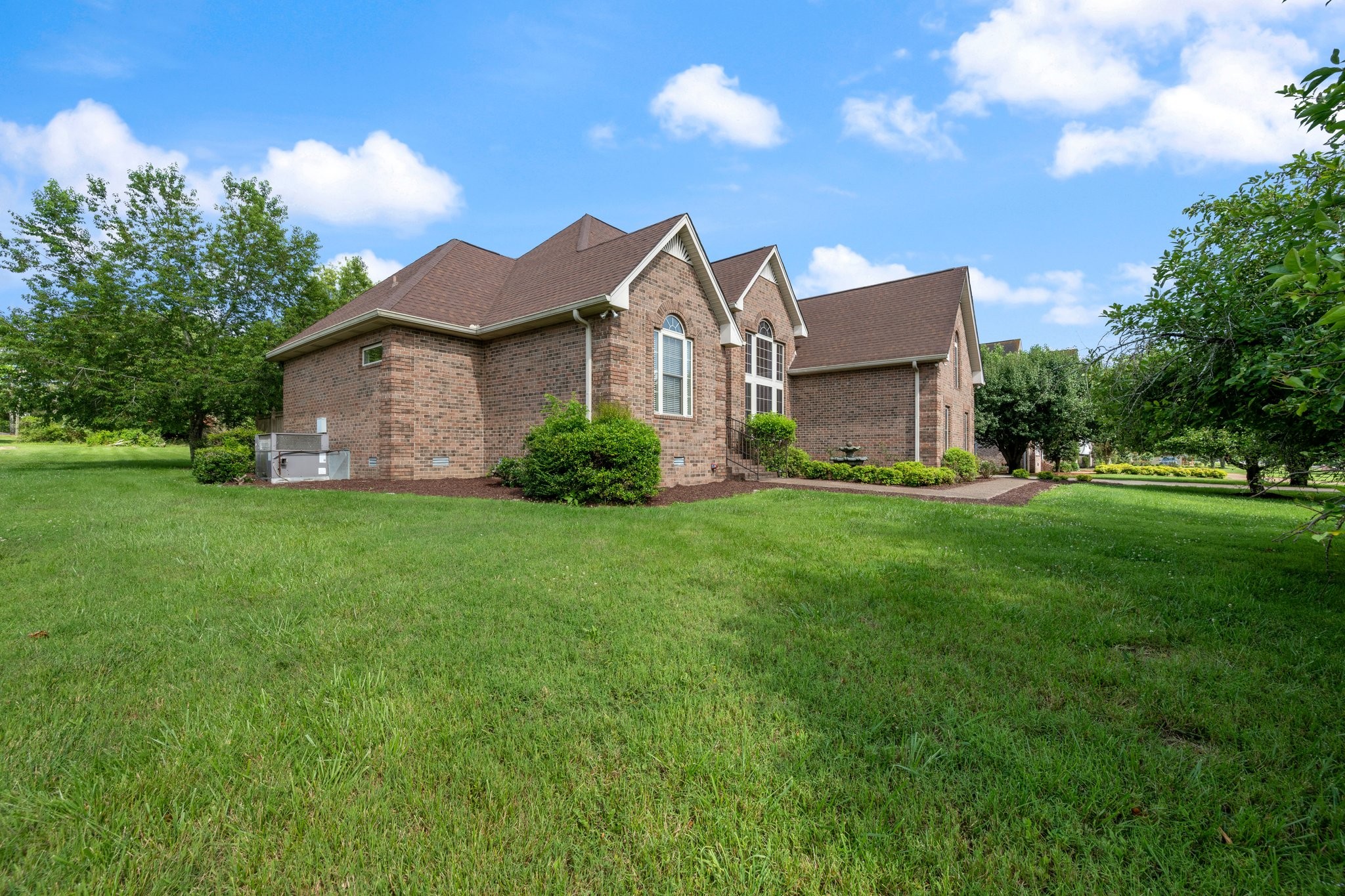 1026 Madison Creek Rd, Goodlettsville, TN 37072