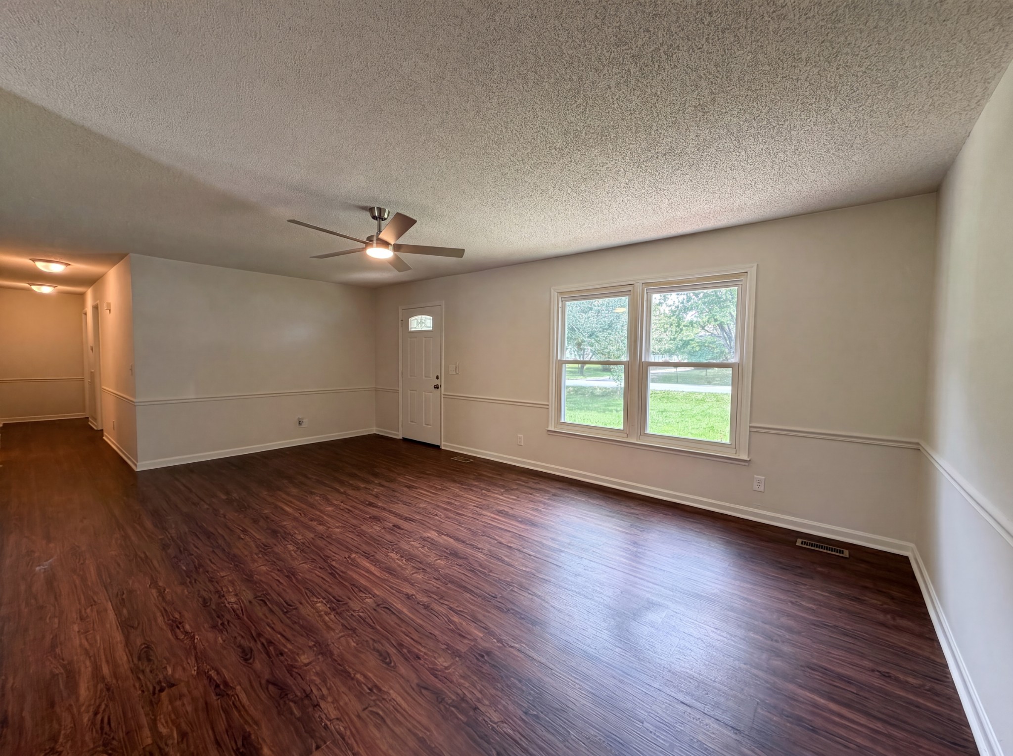 4023 Cavalier Dr, Murfreesboro, TN 37129