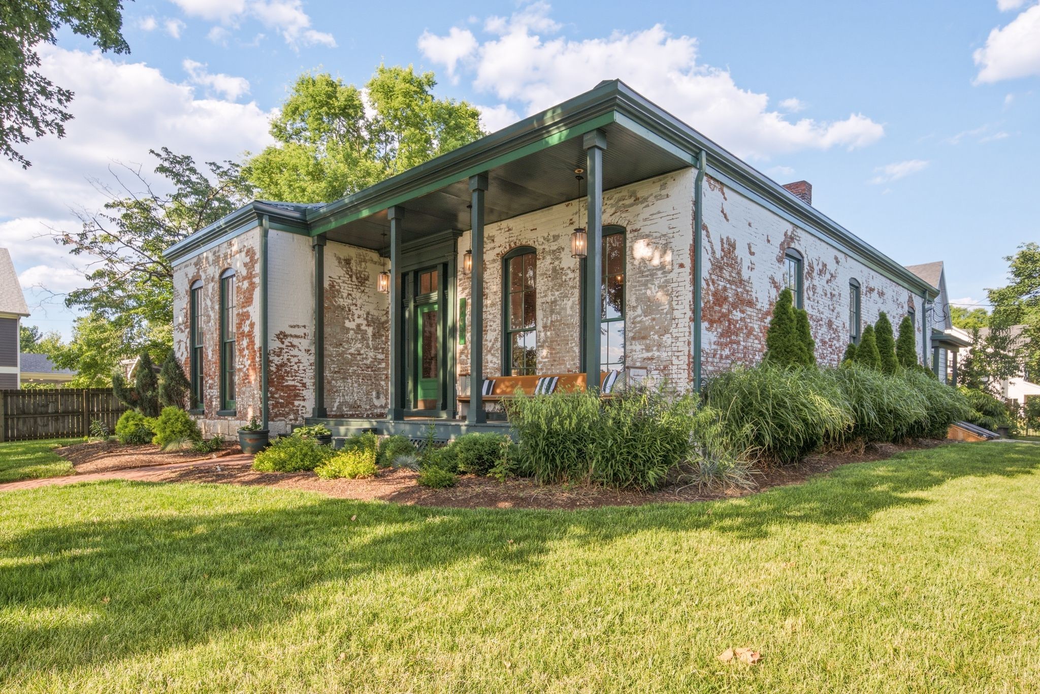 909 Manila Ave, Nashville, TN 37206