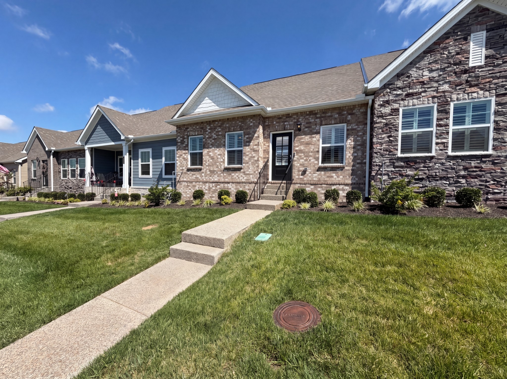 1520 Cedarbrooke Ln, Lebanon, TN 37090
