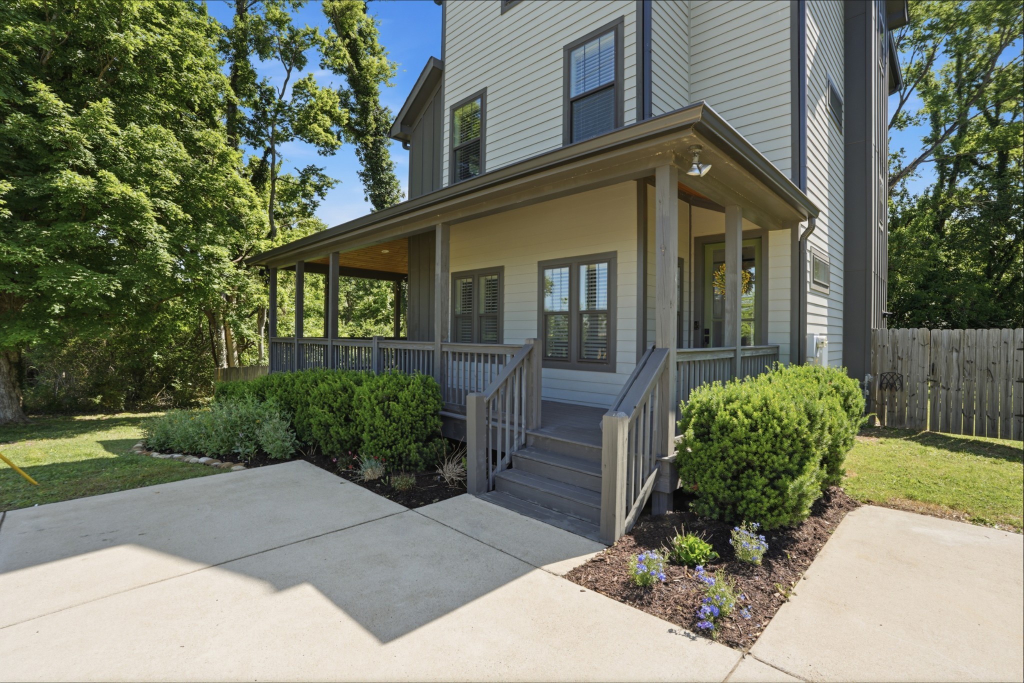 331 Woodycrest Ave, Nashville, TN 37210