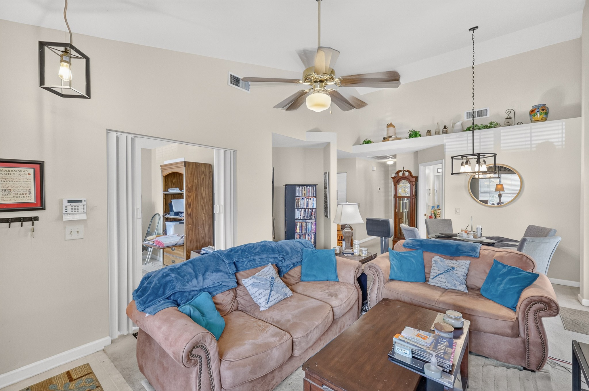 702 Maple Pl, Nashville, TN 37216