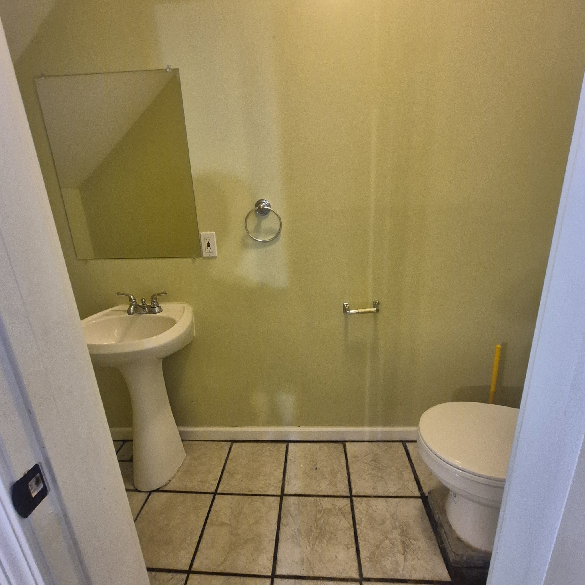 215 April Dr, Old Hickory, TN 37138