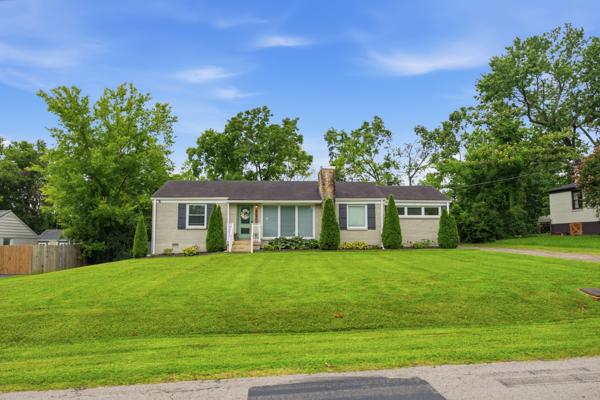 809 Chadwell Dr, Madison, TN 37115