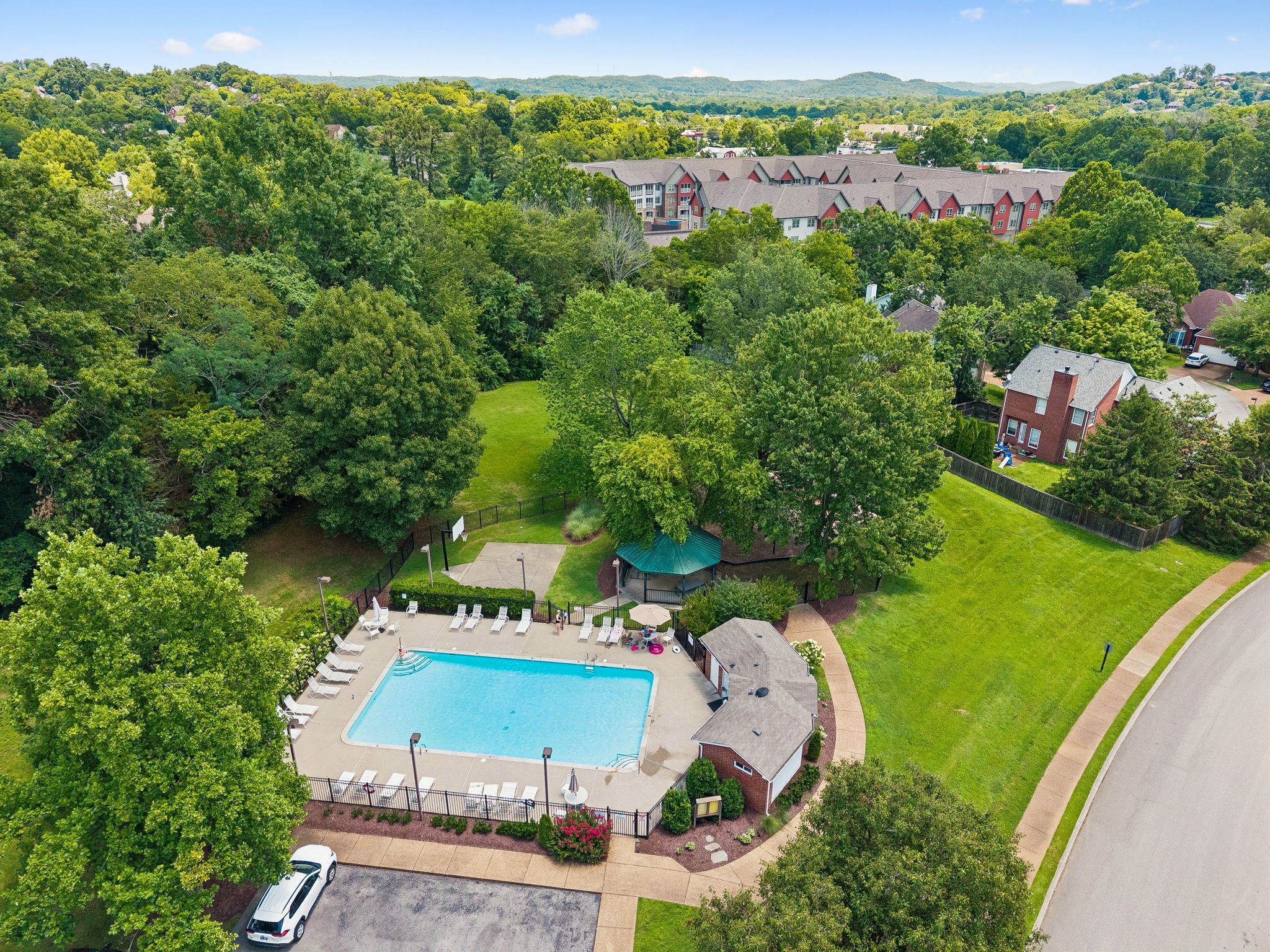 309 Mill Run Cir, Nashville, TN 37221