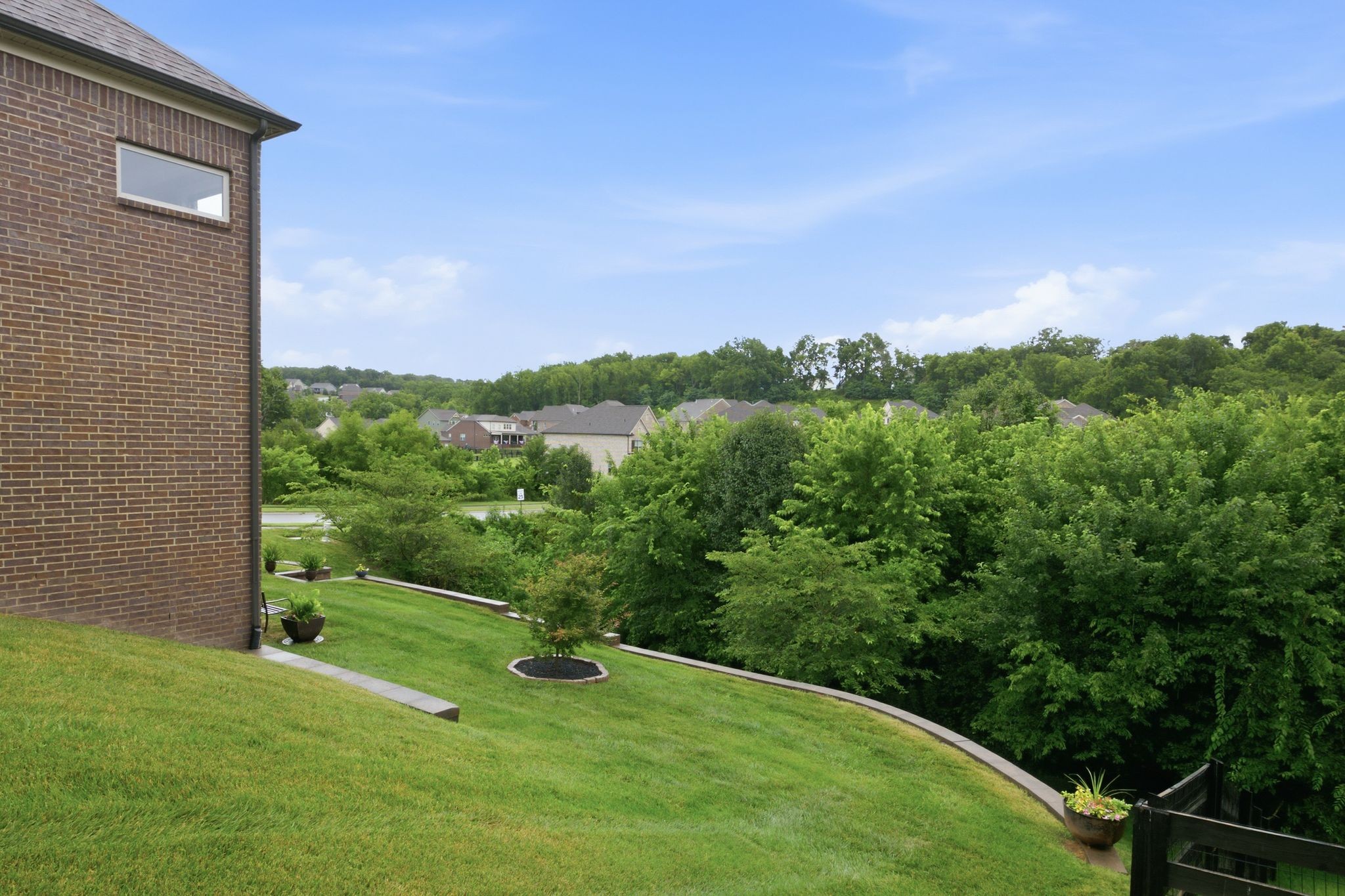 7056 Crimson Leaf Ln, College Grove, TN 37046