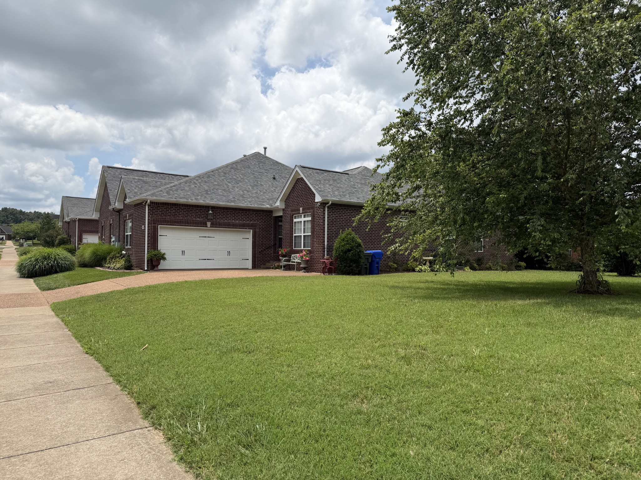 208 Indian Ridge Cir, White House, TN 37188
