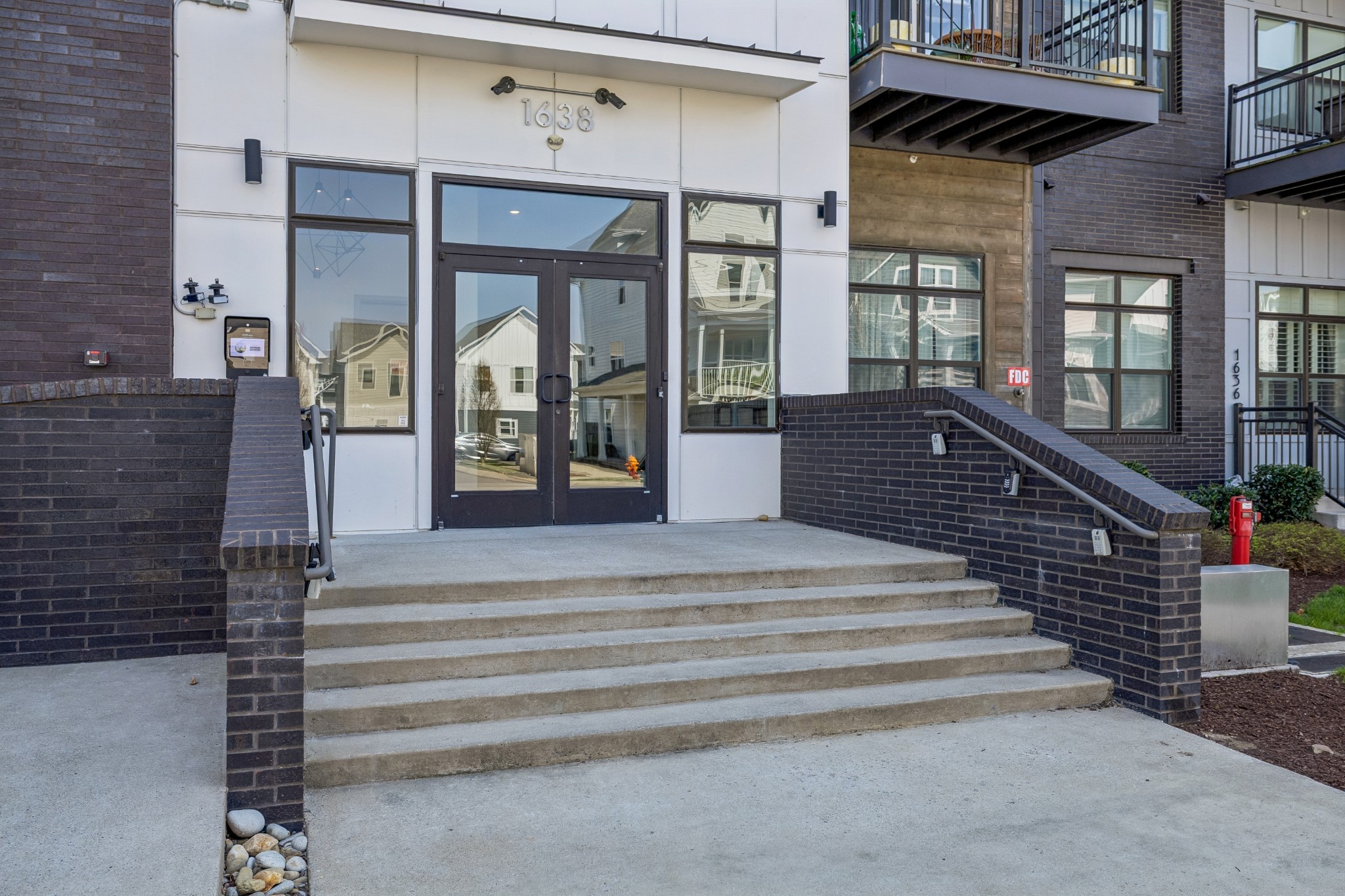 1638 54th Ave N #202, Nashville, TN 37209