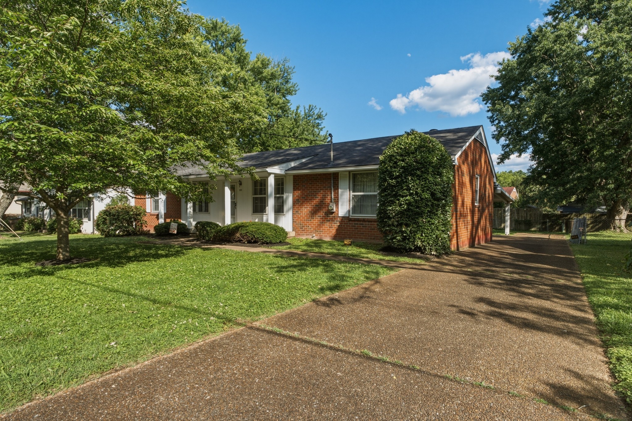 295 Cathy Jo Dr, Nashville, TN 37211