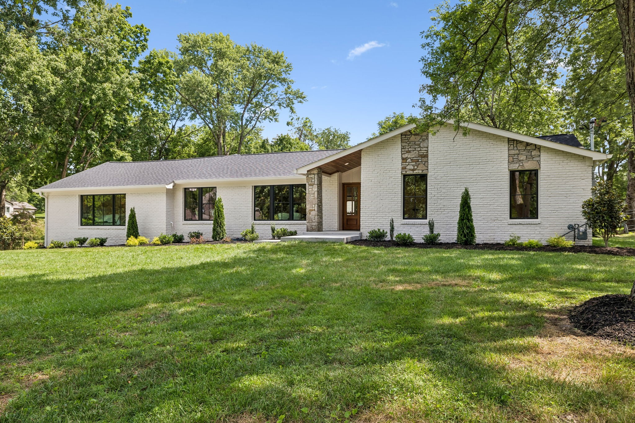 8011 Wikle Rd E, Brentwood, TN 37027