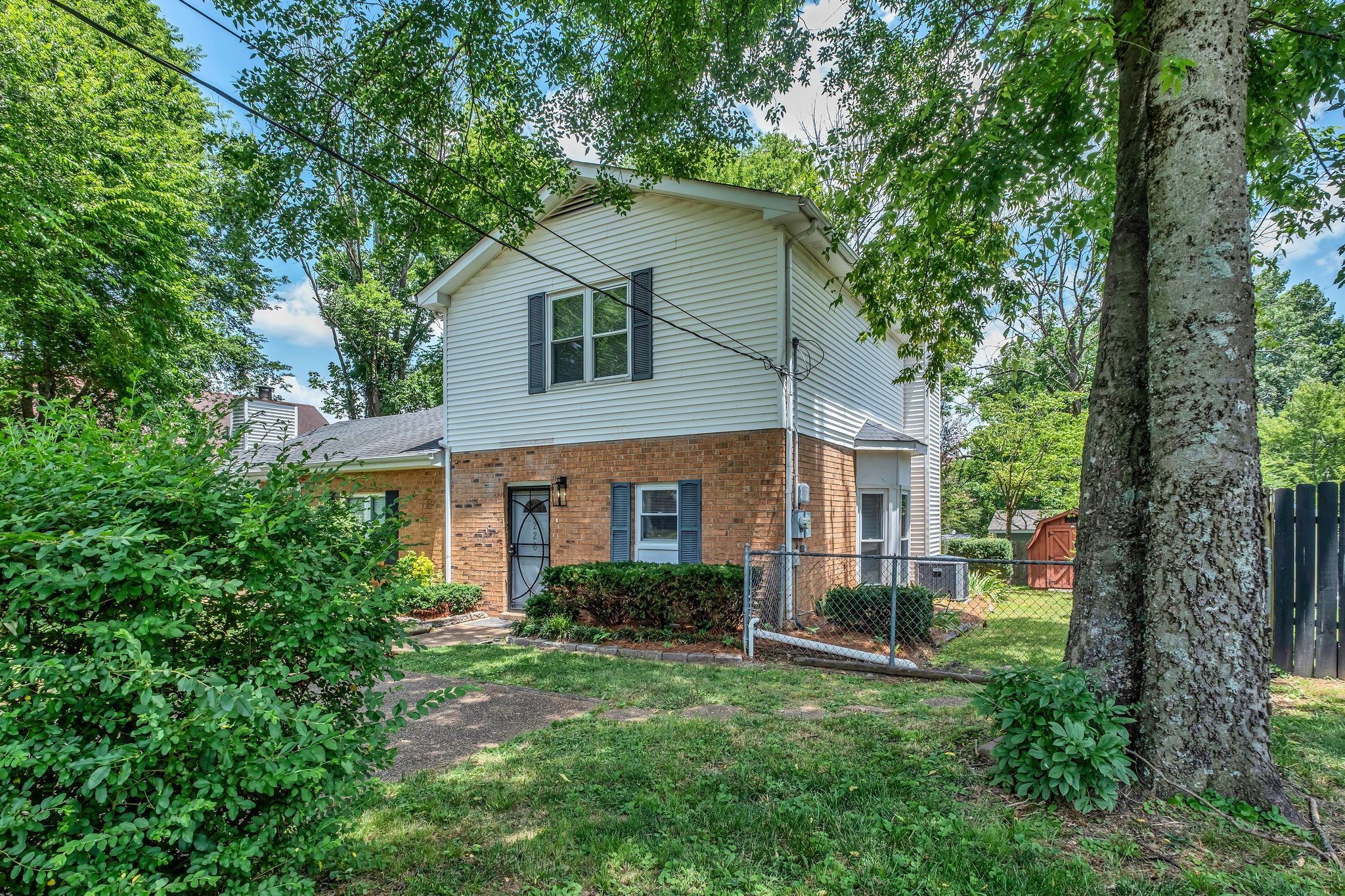 226 Macfie Dr, Madison, TN 37115
