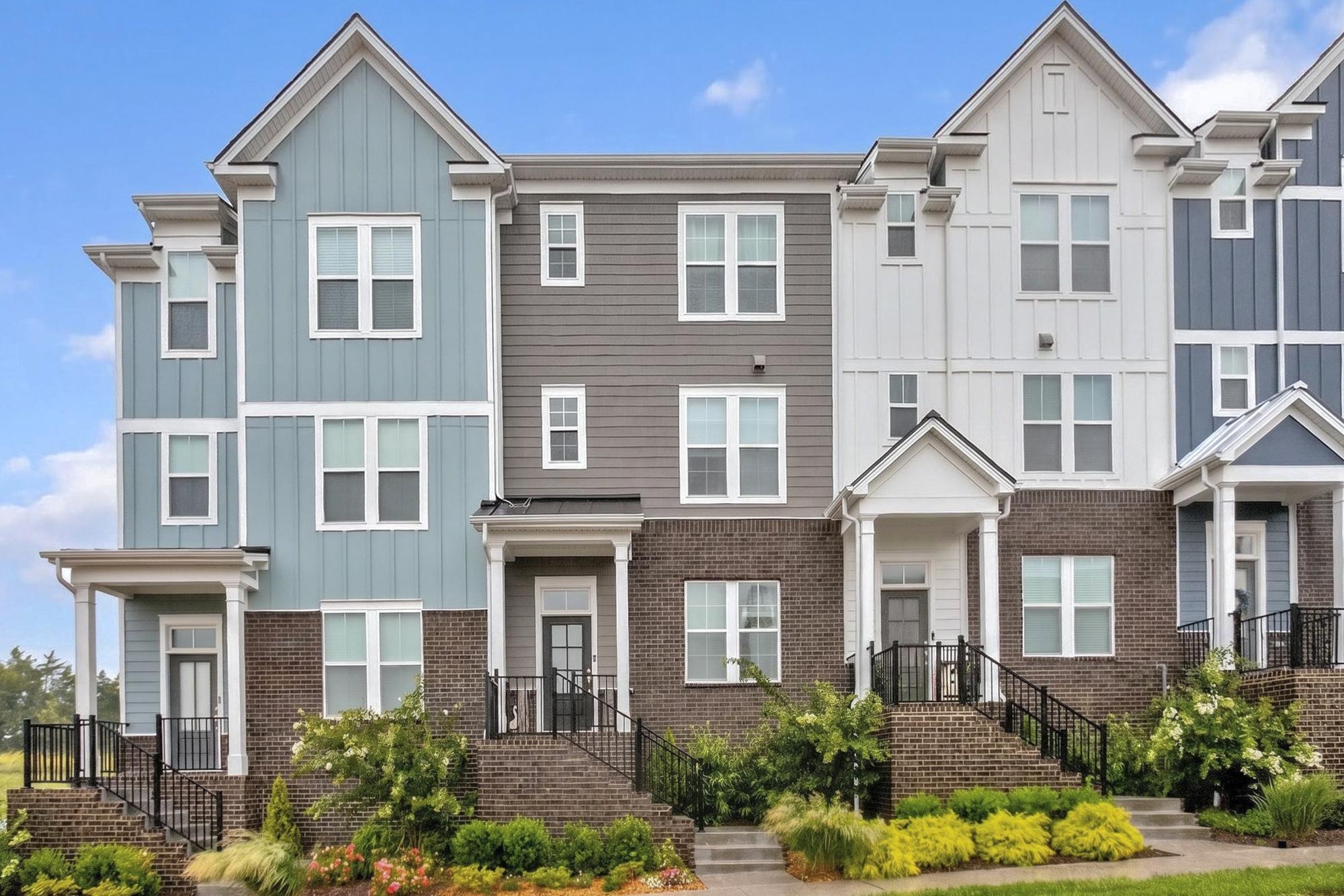 233 Ben Hill Dr, Antioch, TN 37013