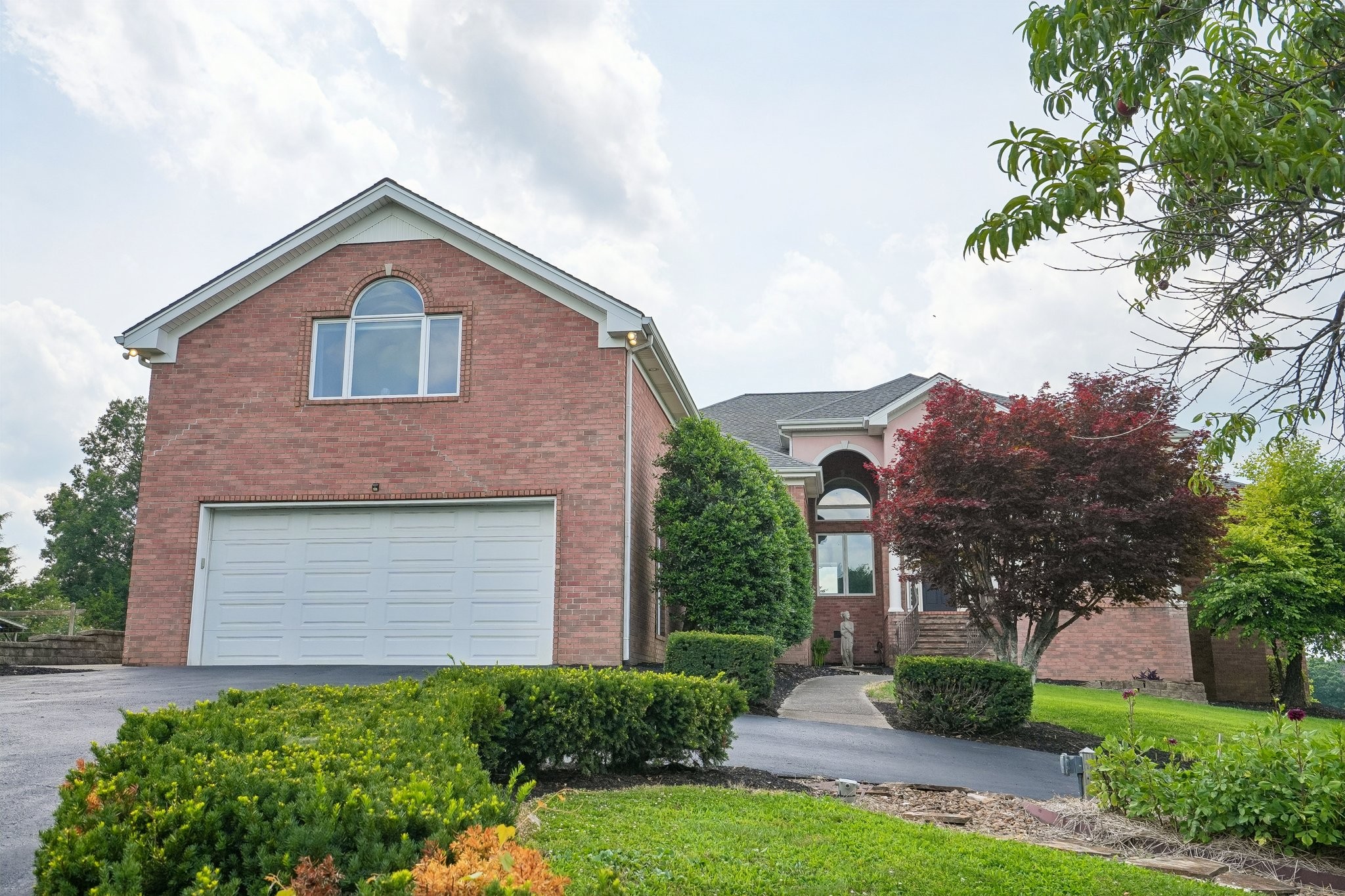 658 Hickory Ridge Rd, Gallatin, TN 37066