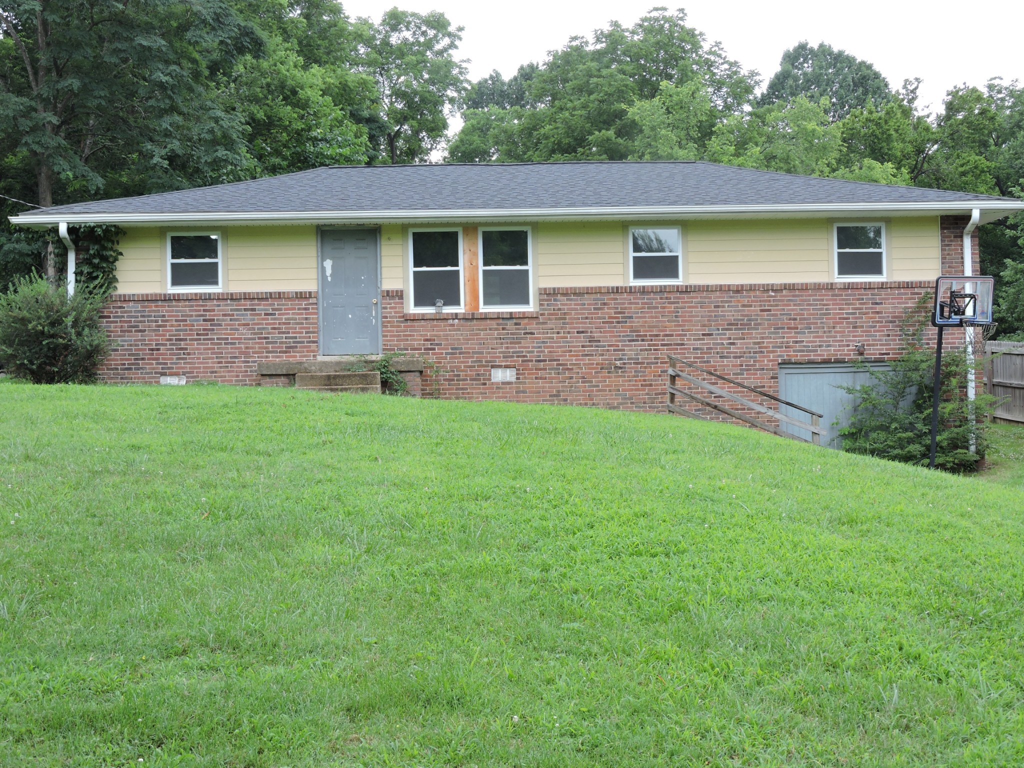 4109 Edwards Ave, Nashville, TN 37216
