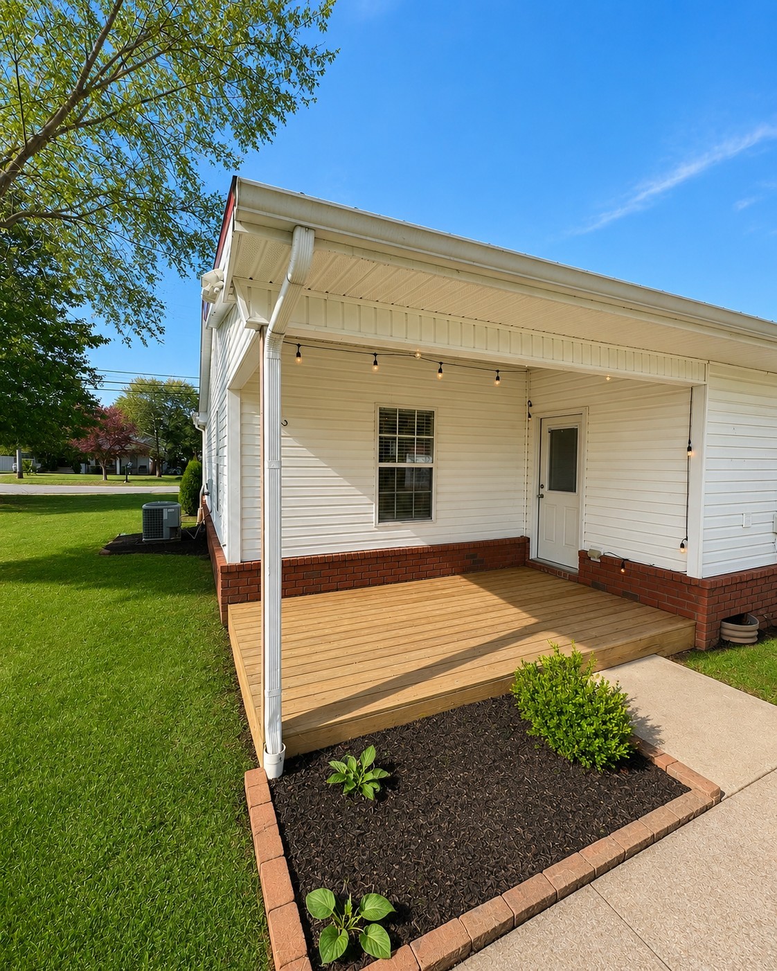 902 S Russell St, Portland, TN 37148