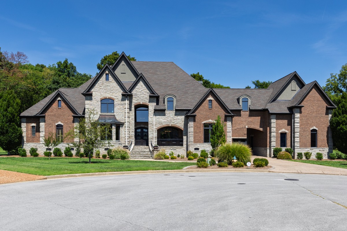 107 Glenhaven Ct, Lebanon, TN 37087