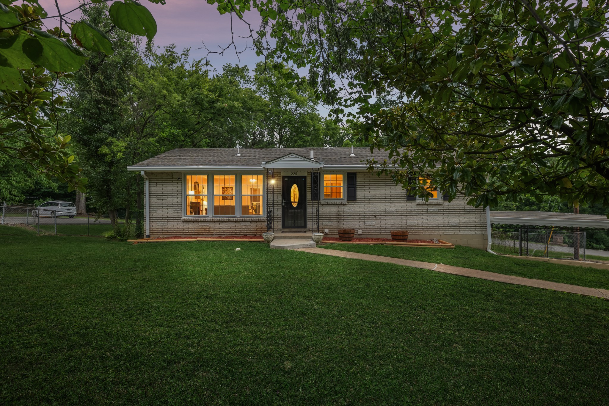 225 Bonnafield Dr, Hermitage, TN 37076
