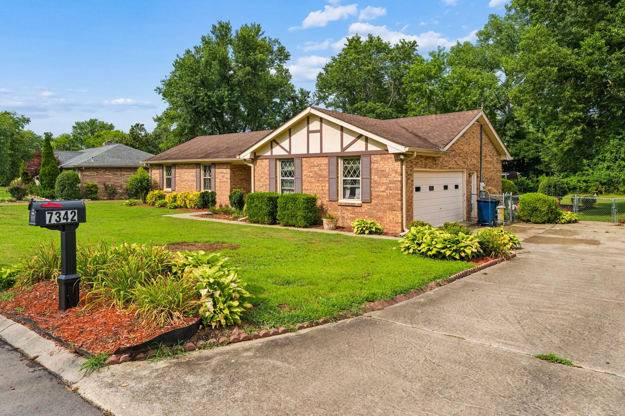 7342 Rolling River Pkwy, Nashville, TN 37221