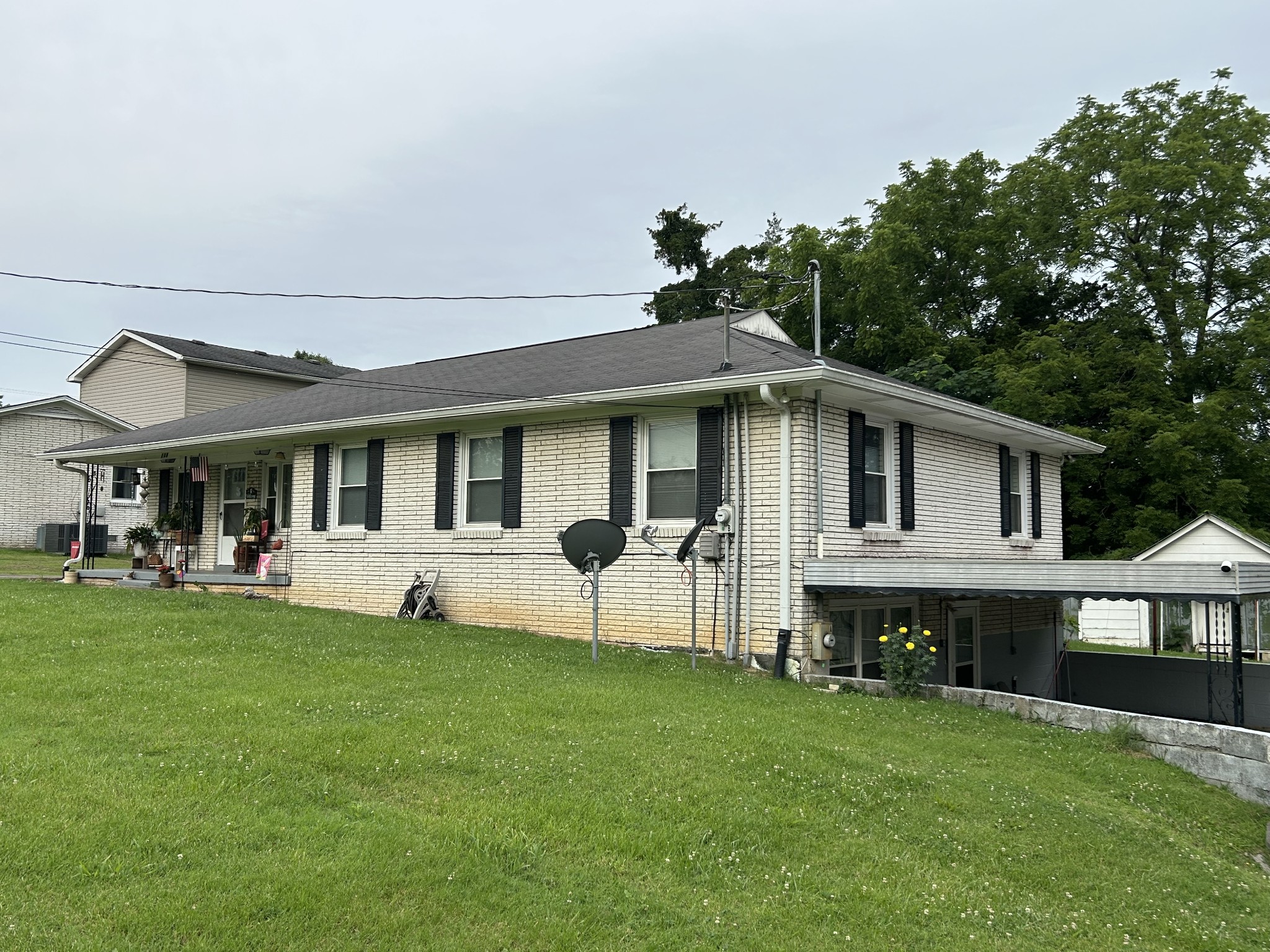 208 Bate Ave, Gallatin, TN 37066
