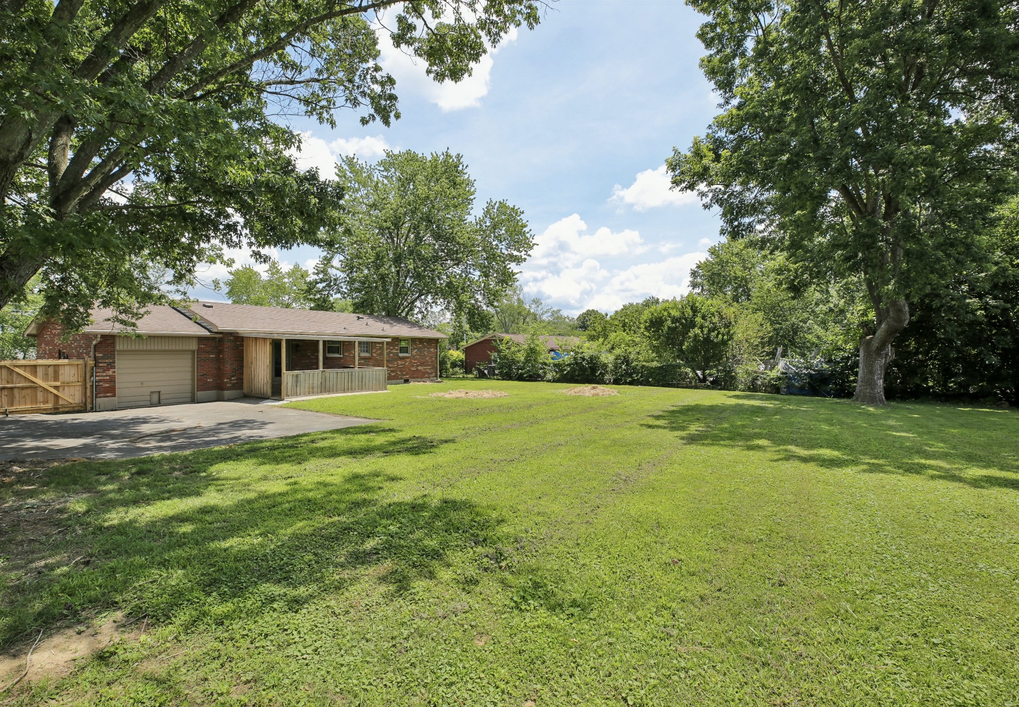 2108 Lynwood Dr, Greenbrier, TN 37073